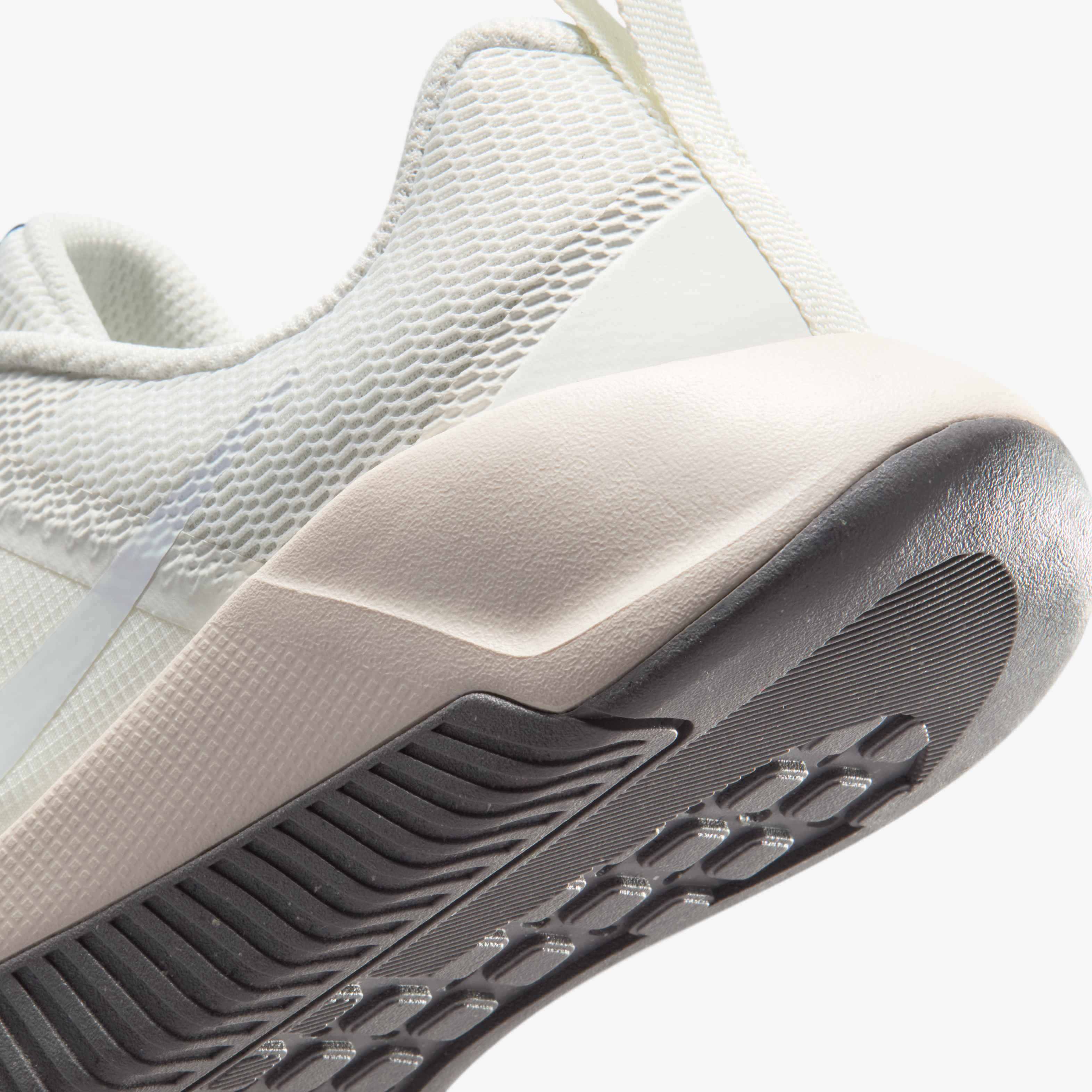 نايكي أم سي ترينر 3 image number 7