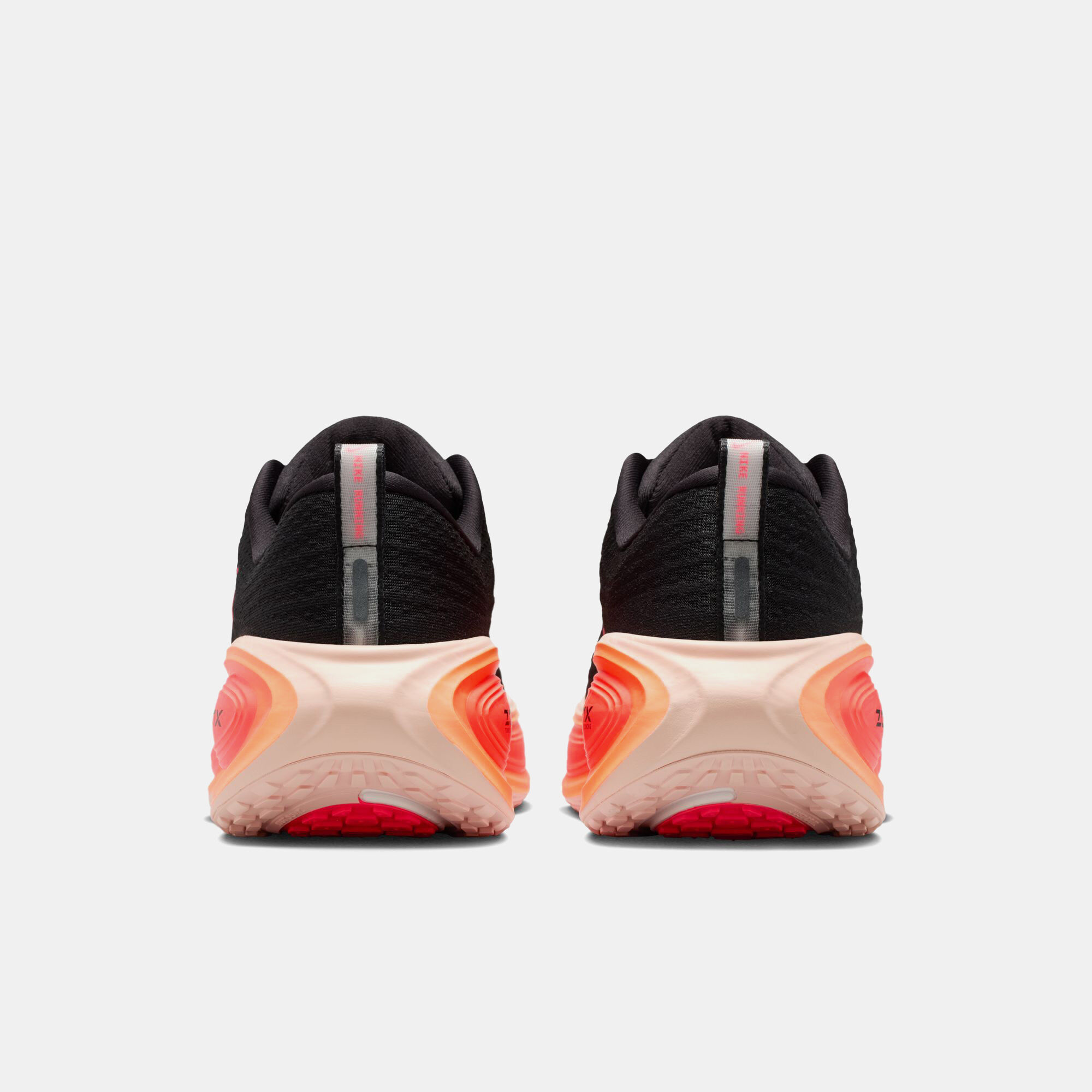 نايكي فوميرو بلس image number 1