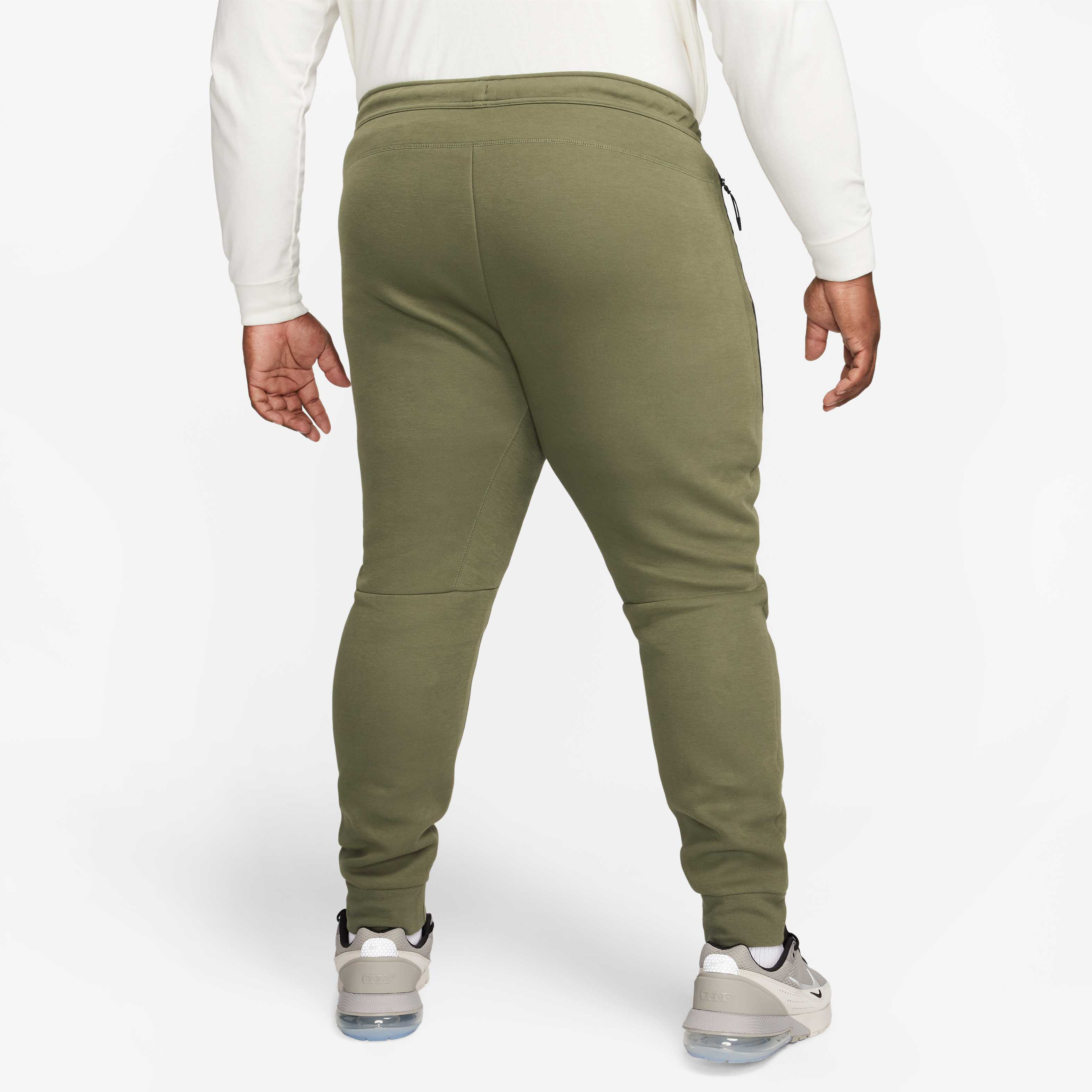 Nike Sportswear Tech Fleece image number 11