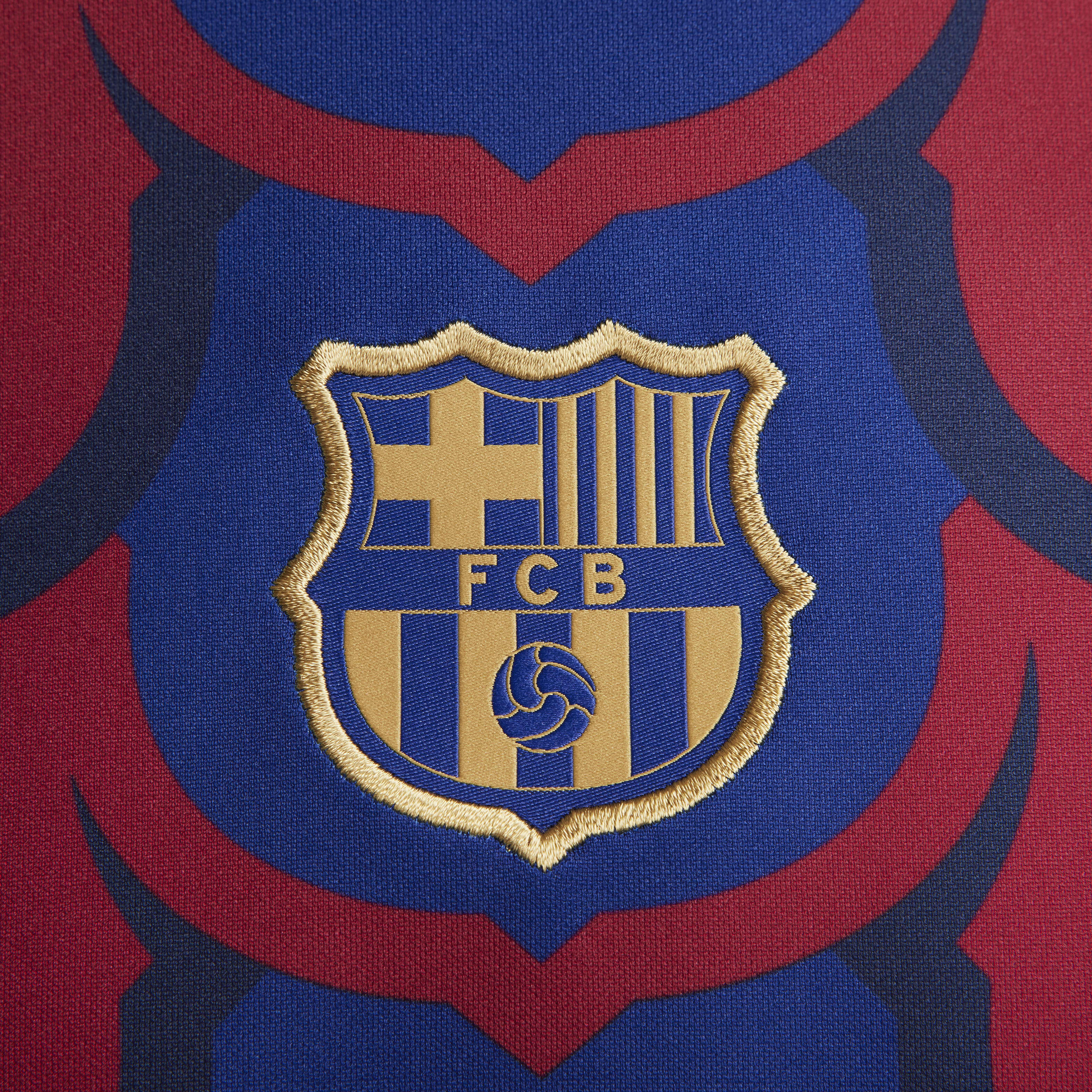 F.C. برشلونة اكاديمي برو SE image number 3