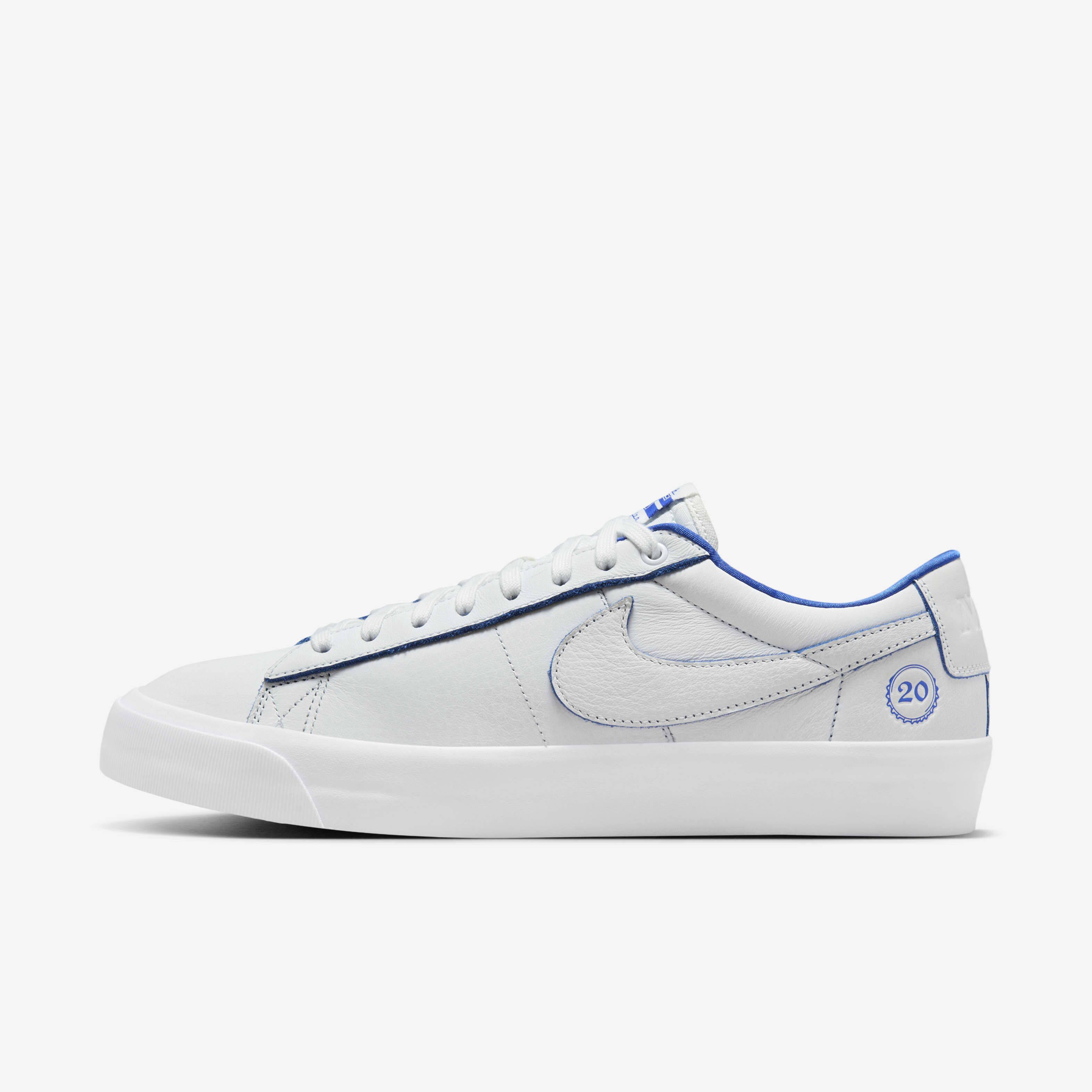 Nike blazer low all white shop