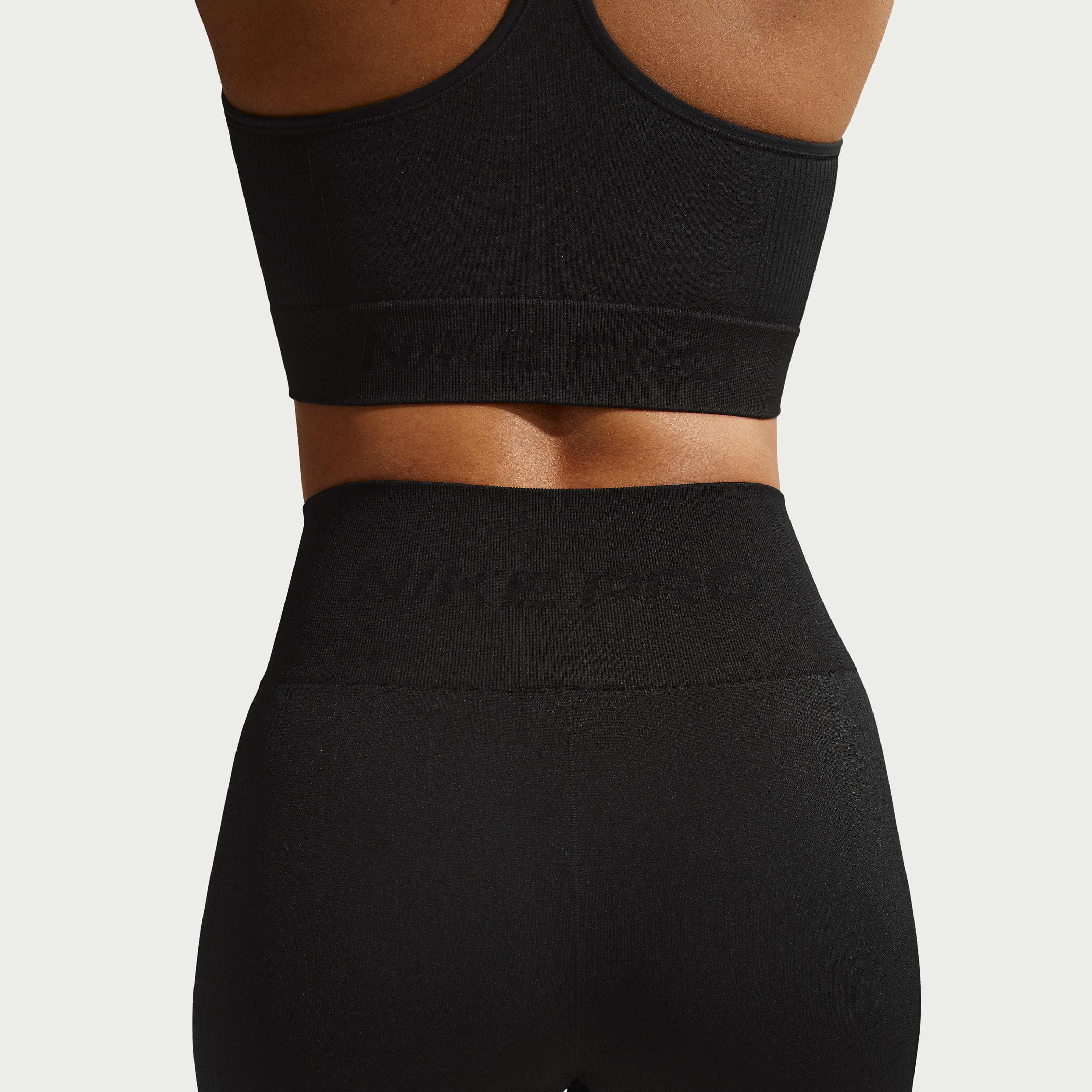Nike Pro Seamless image number 2