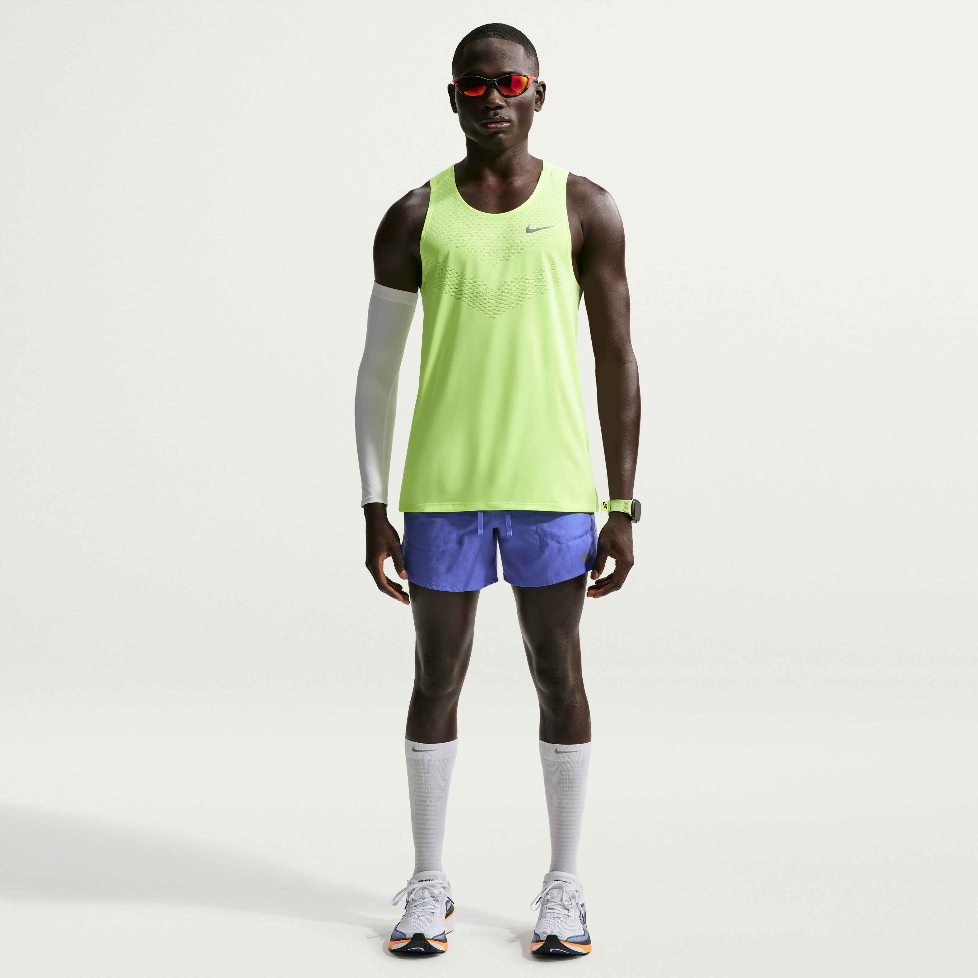 Nike Stride image number 0