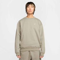 نايكي سولو سووش