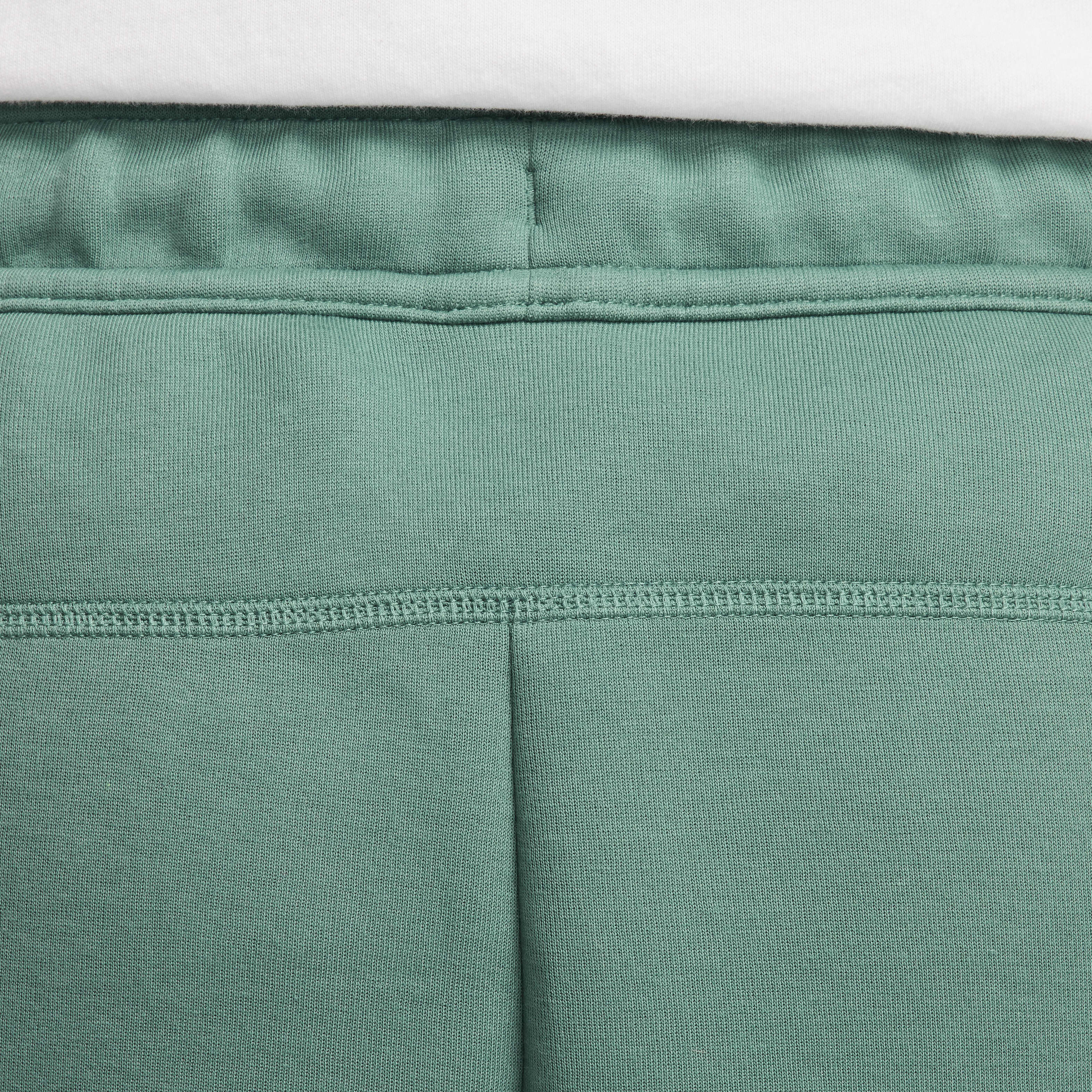 Nike Sportswear Tech Fleece image number 6