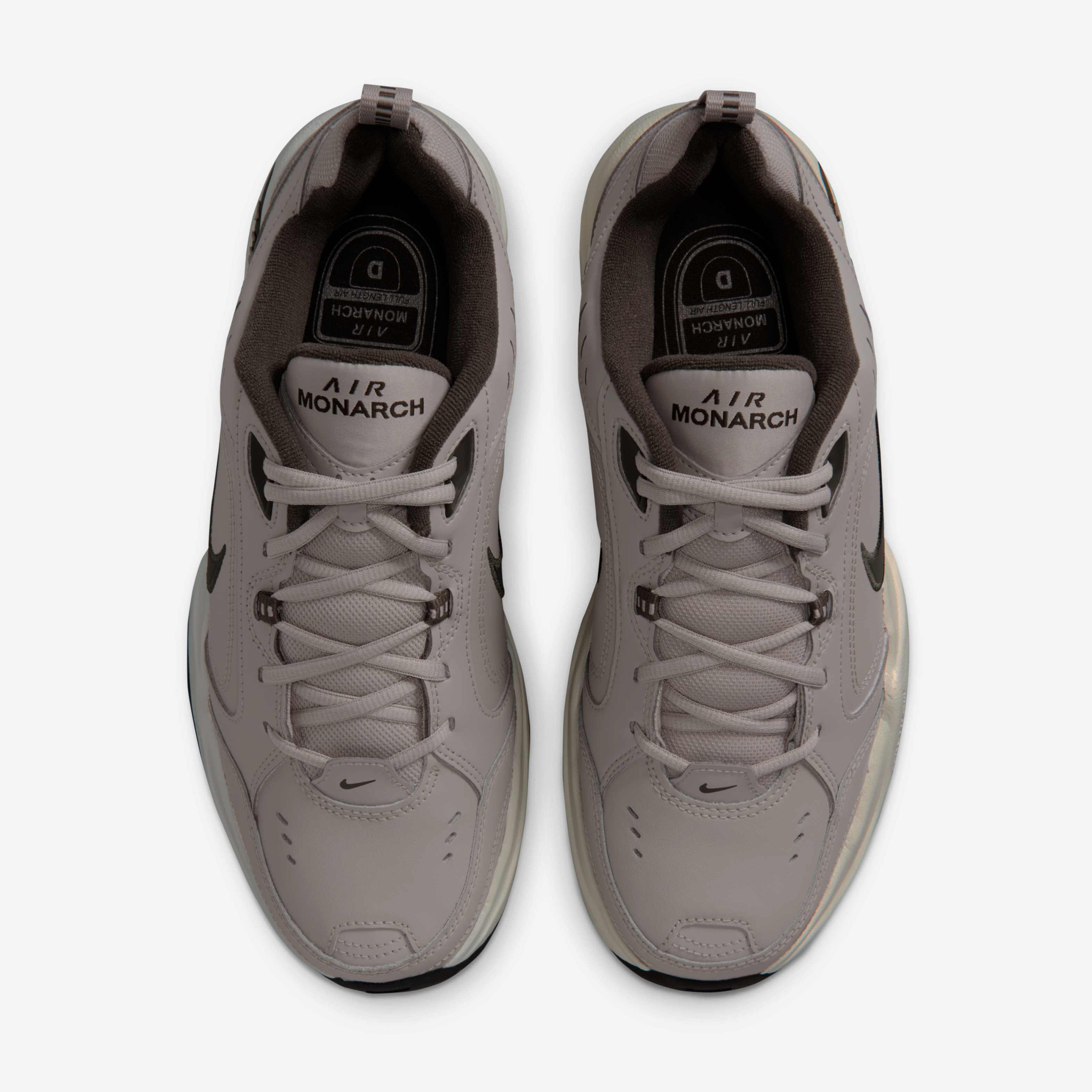 Nike Air Monarch IV image number 3