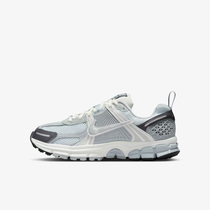 Nike Vomero 5
