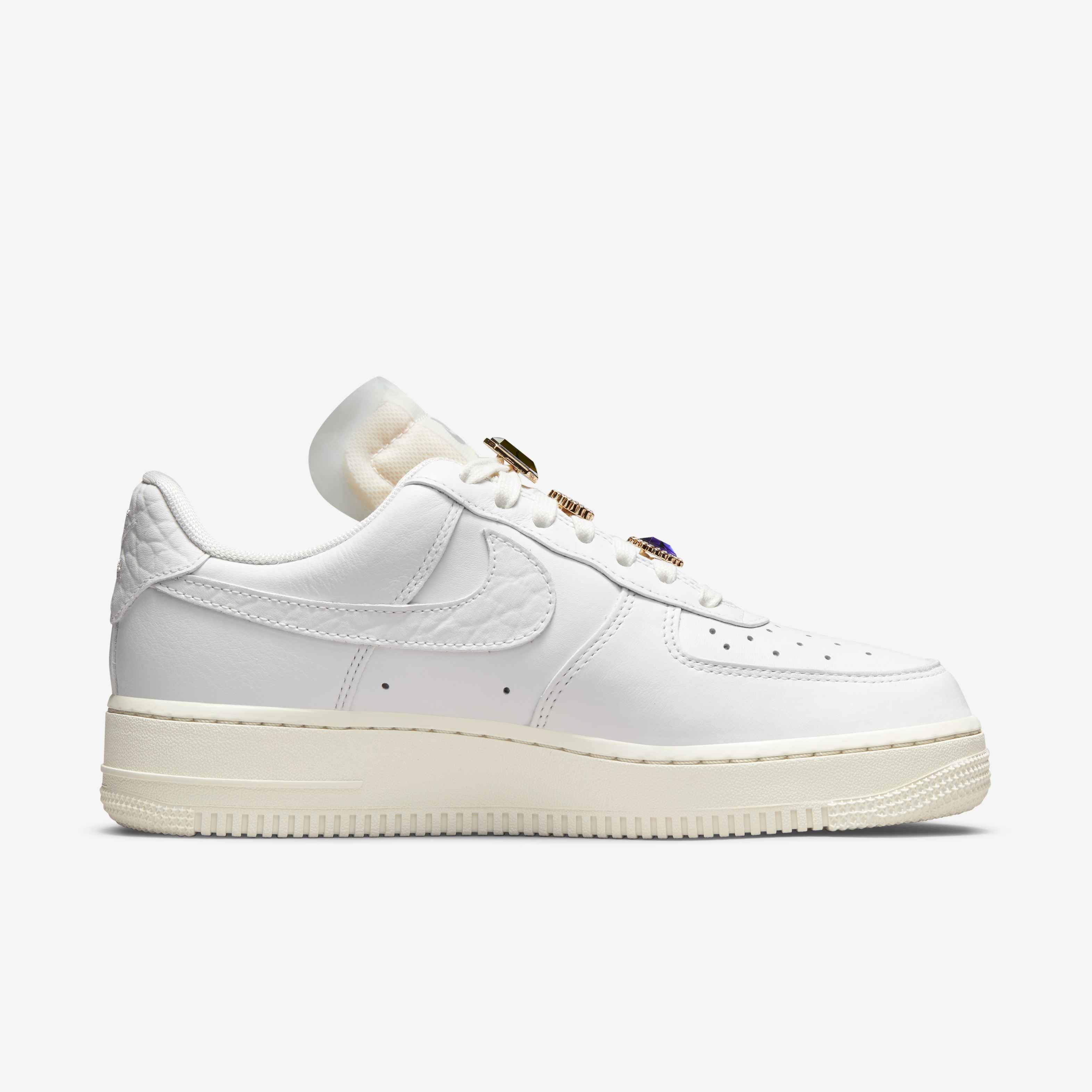 Nike Air Force 1 Low Premium image number 2