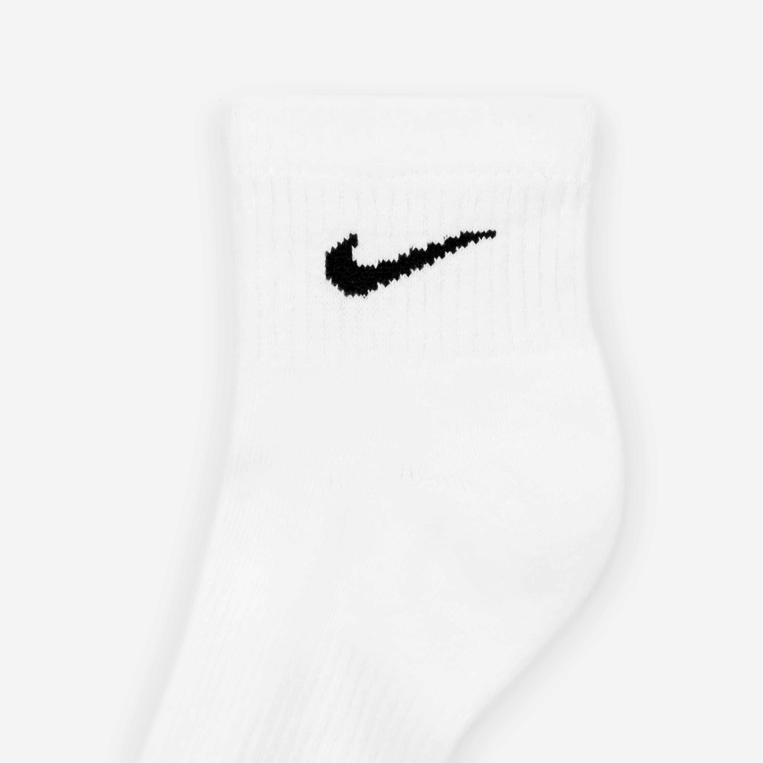 Nike Everyday Plus Cushioned image number 3