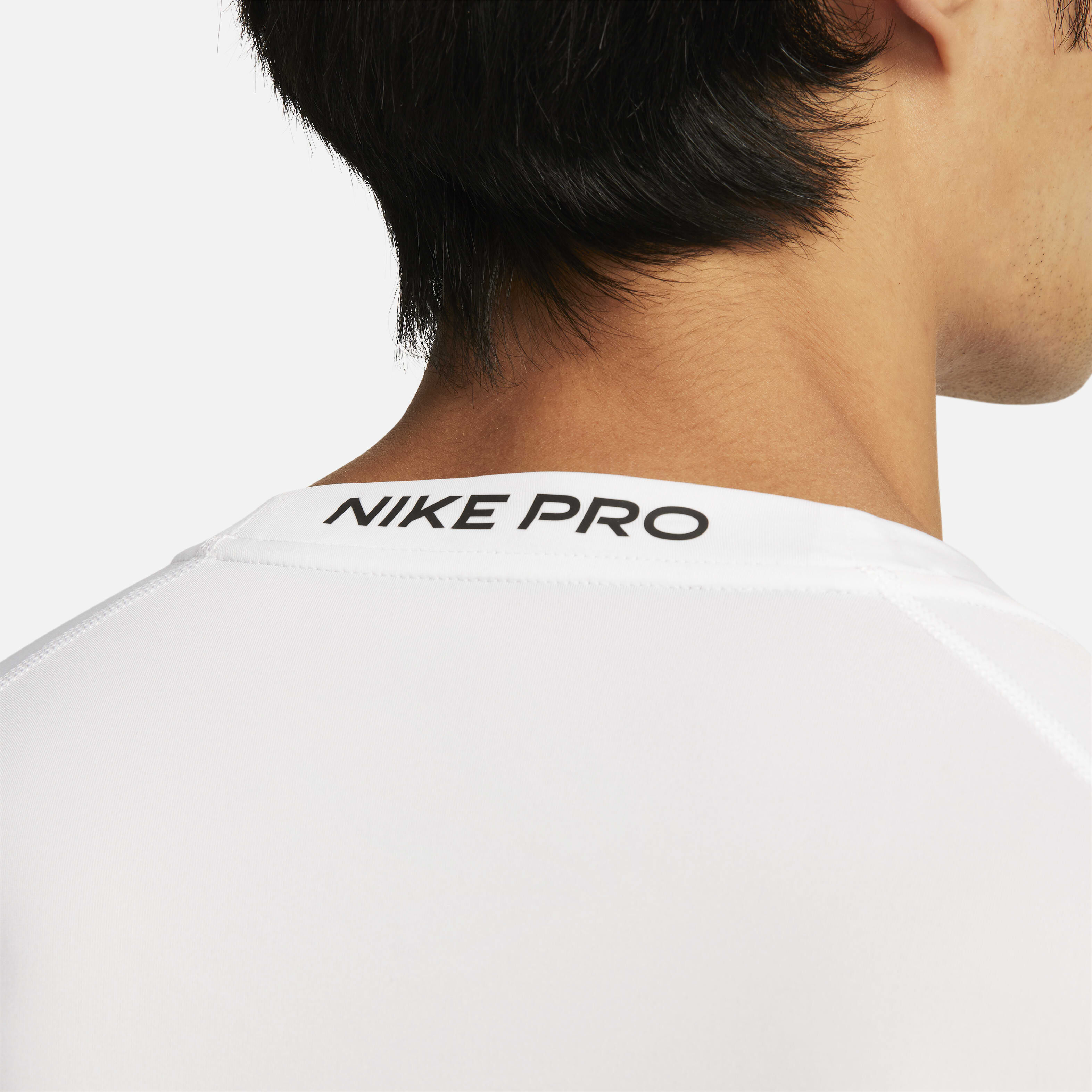 Nike Pro image number 3