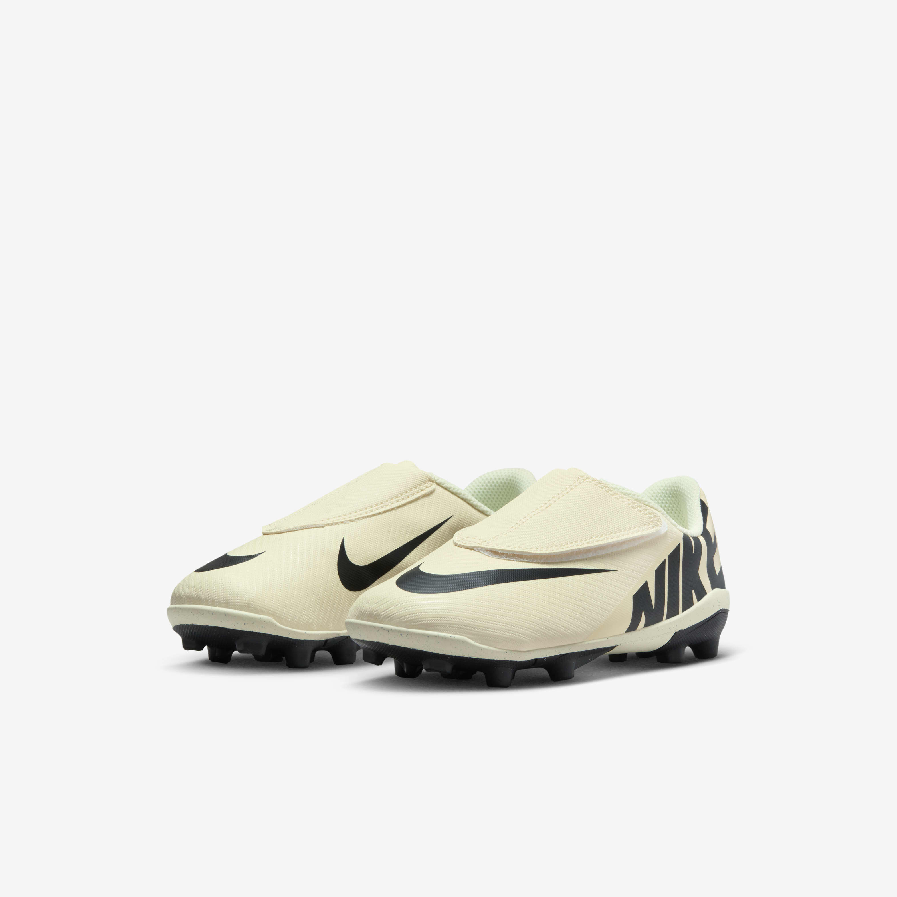 Nike Jr. Mercurial Vapor 15 Club image number 4