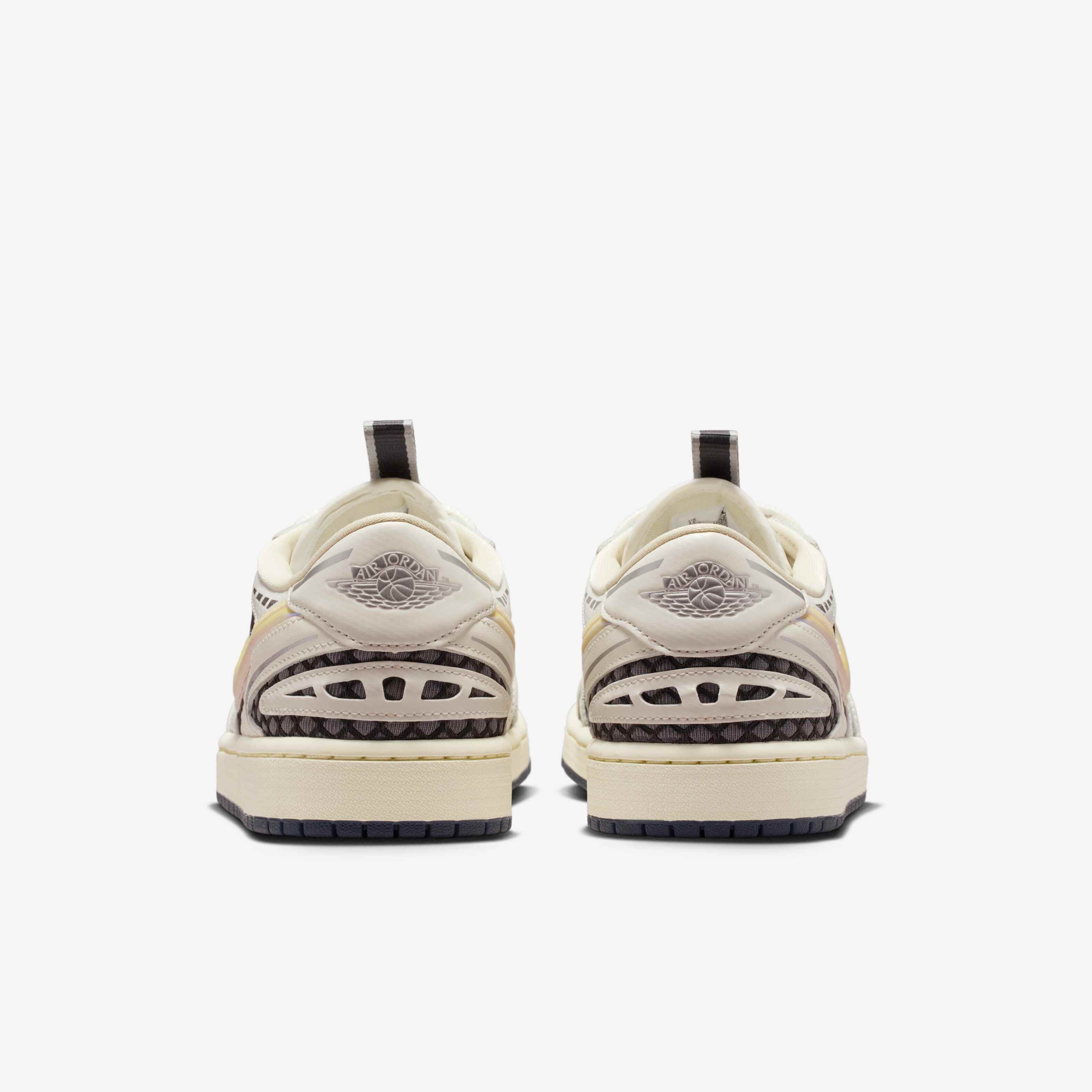 اير جوردن 1 لو ميثود اوف ميك image number 5