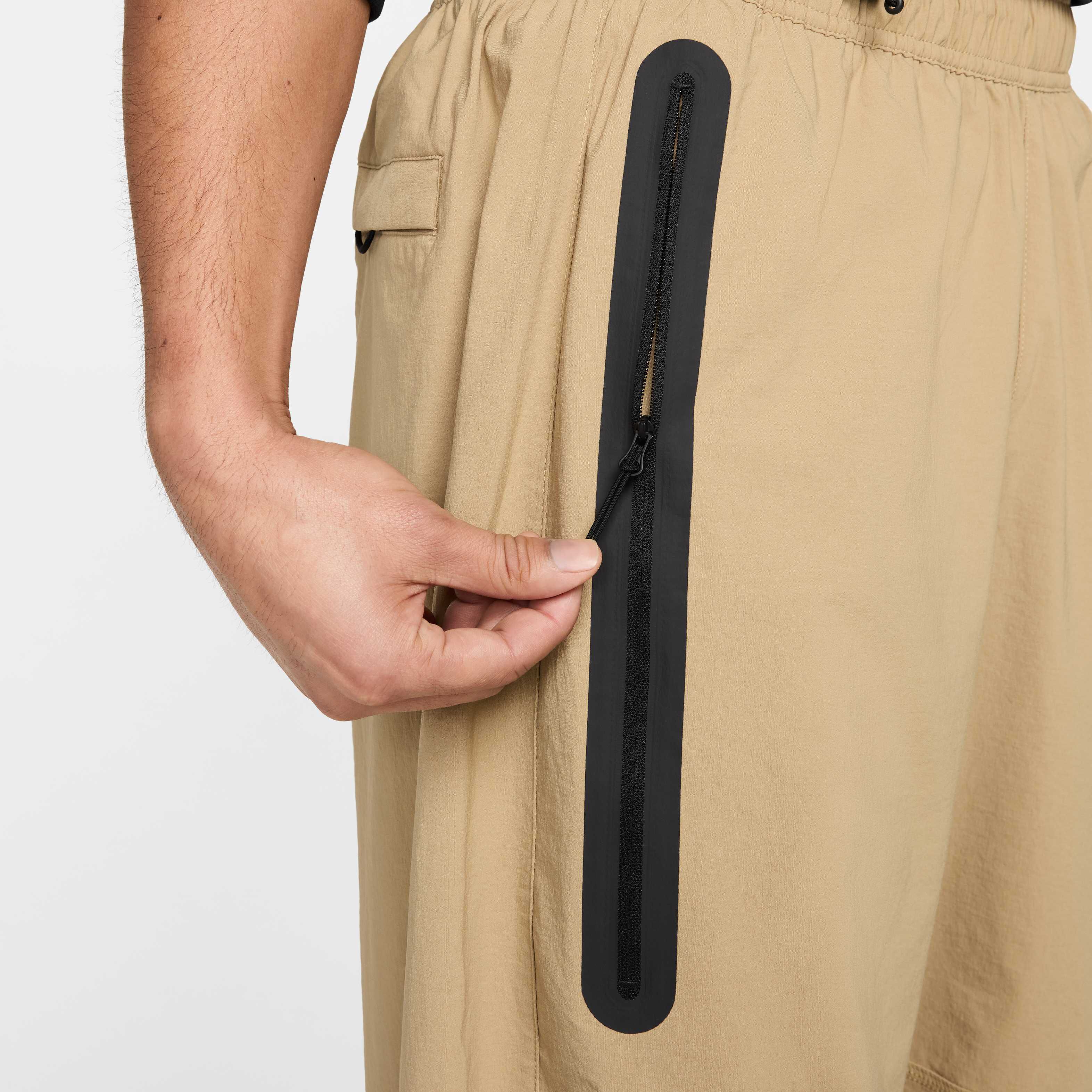 نايكي تك image number 5