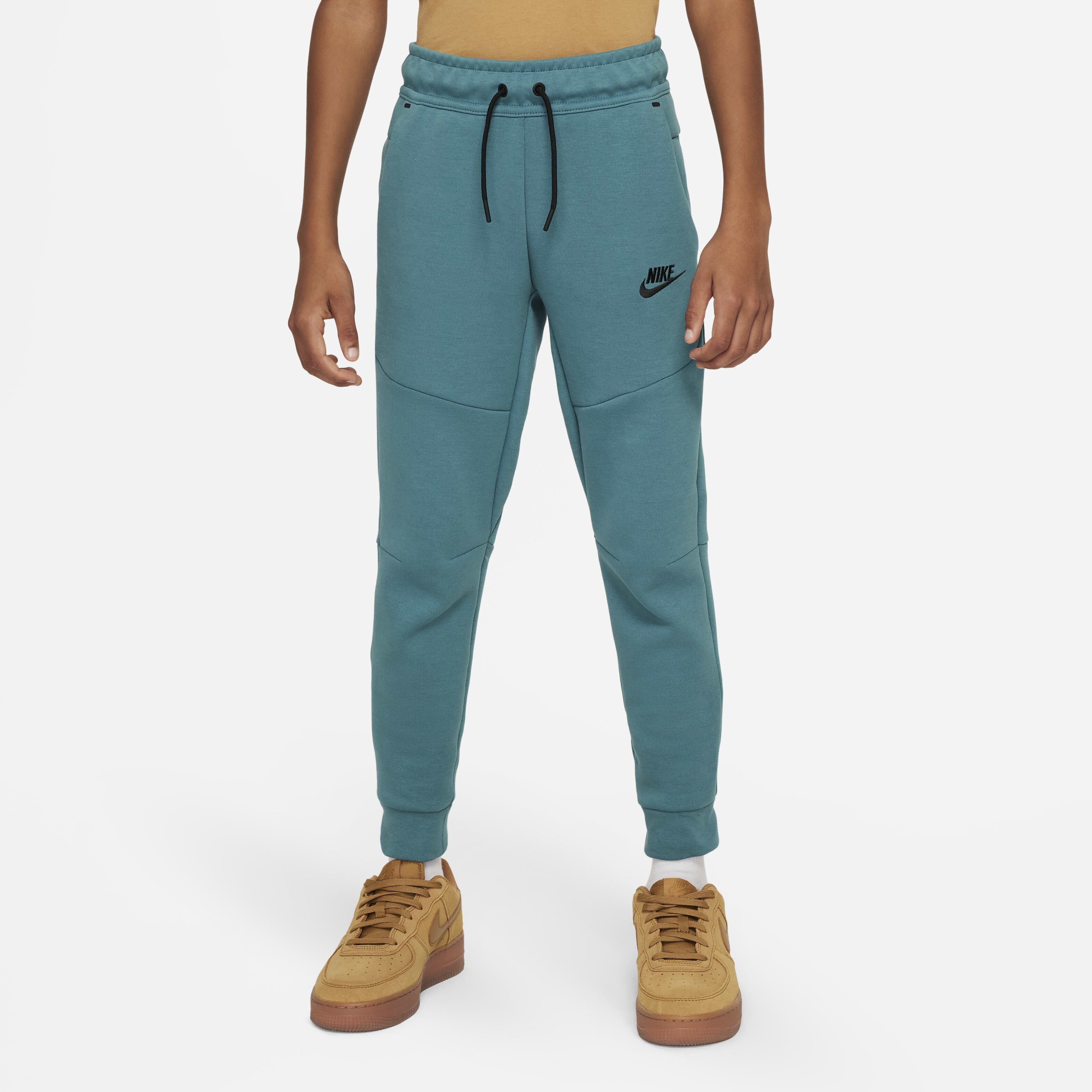 نايكي سبورتسوير تَك فليس image number 0