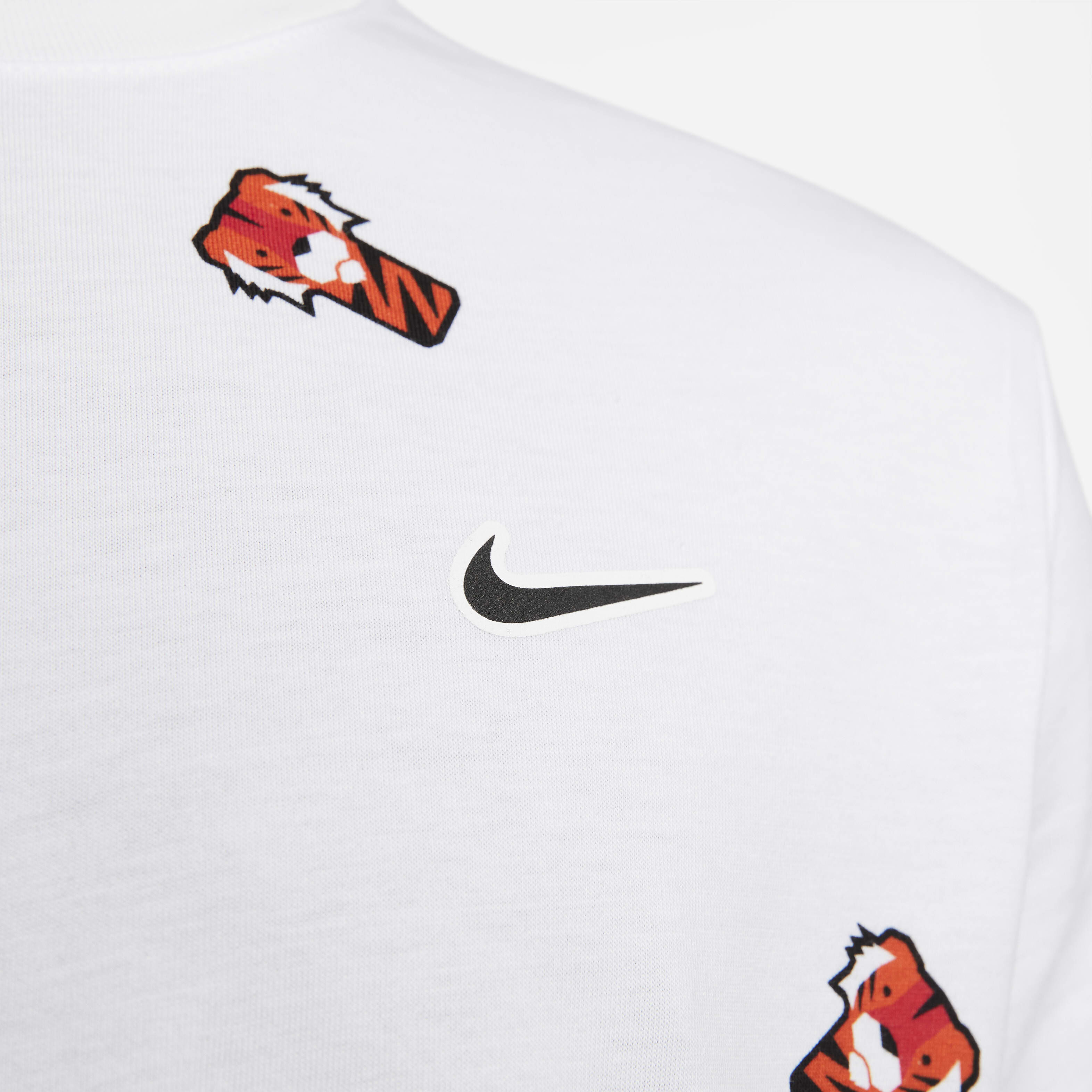 Tiger Woods 'Frank' image number 3