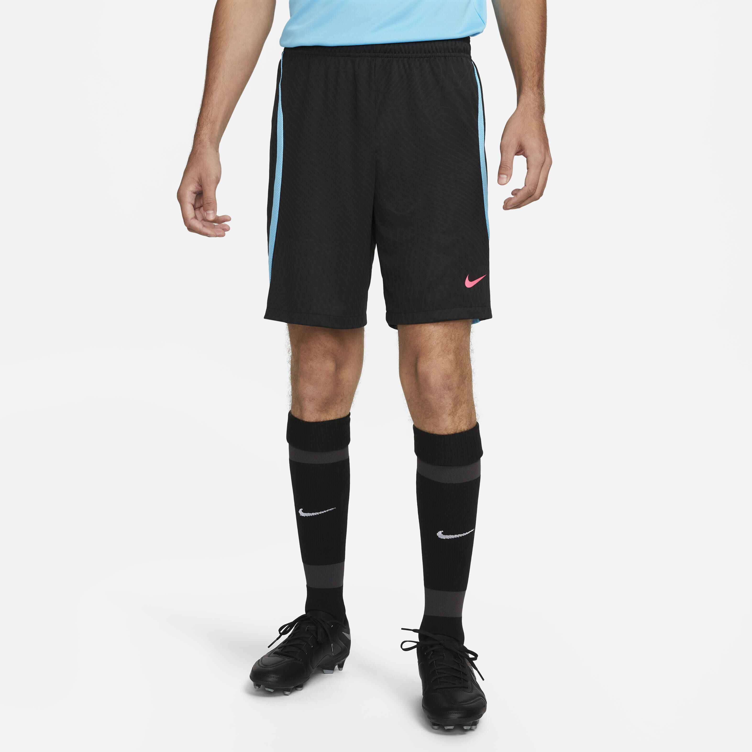 Nike Dri-FIT Strike image number 0