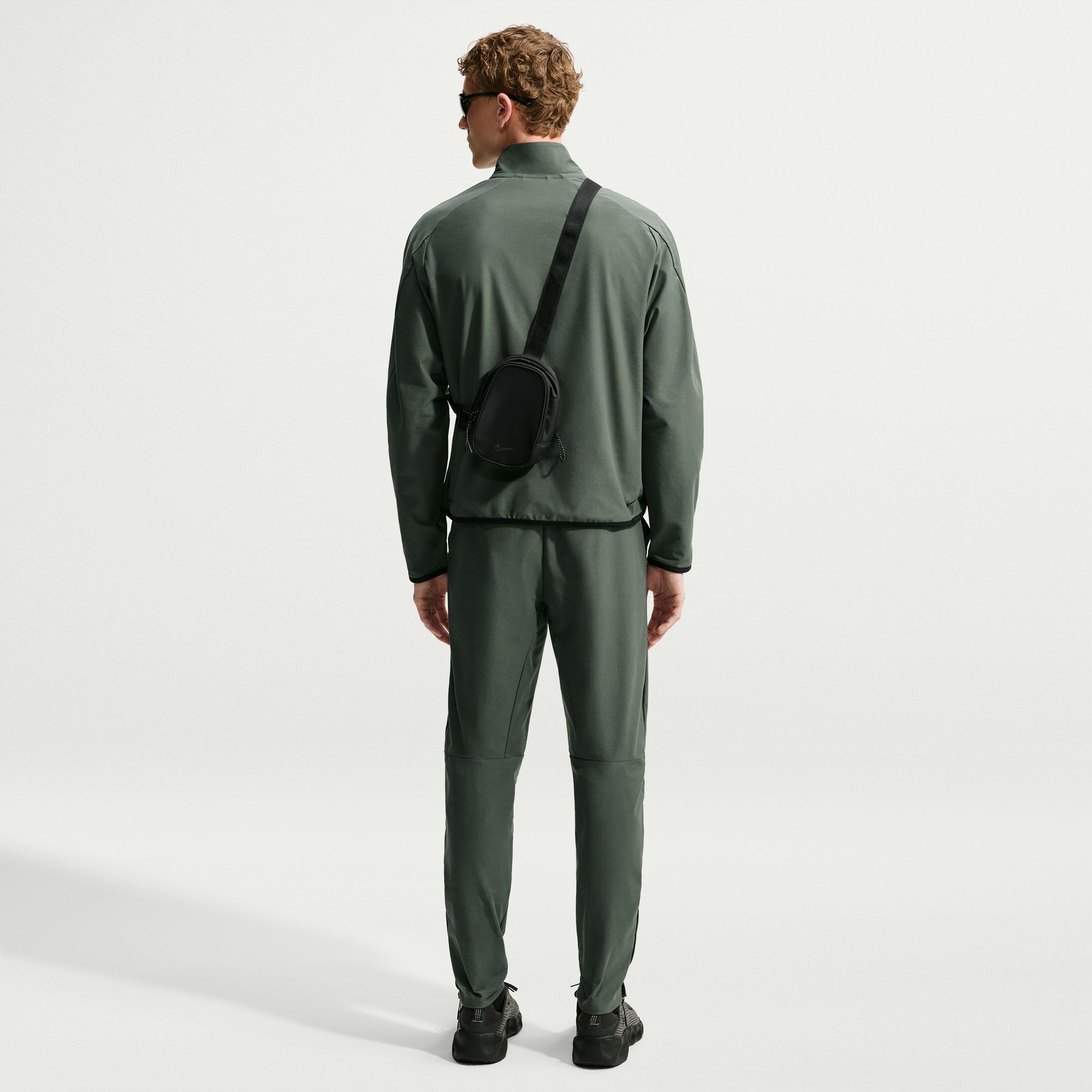 Zoom image