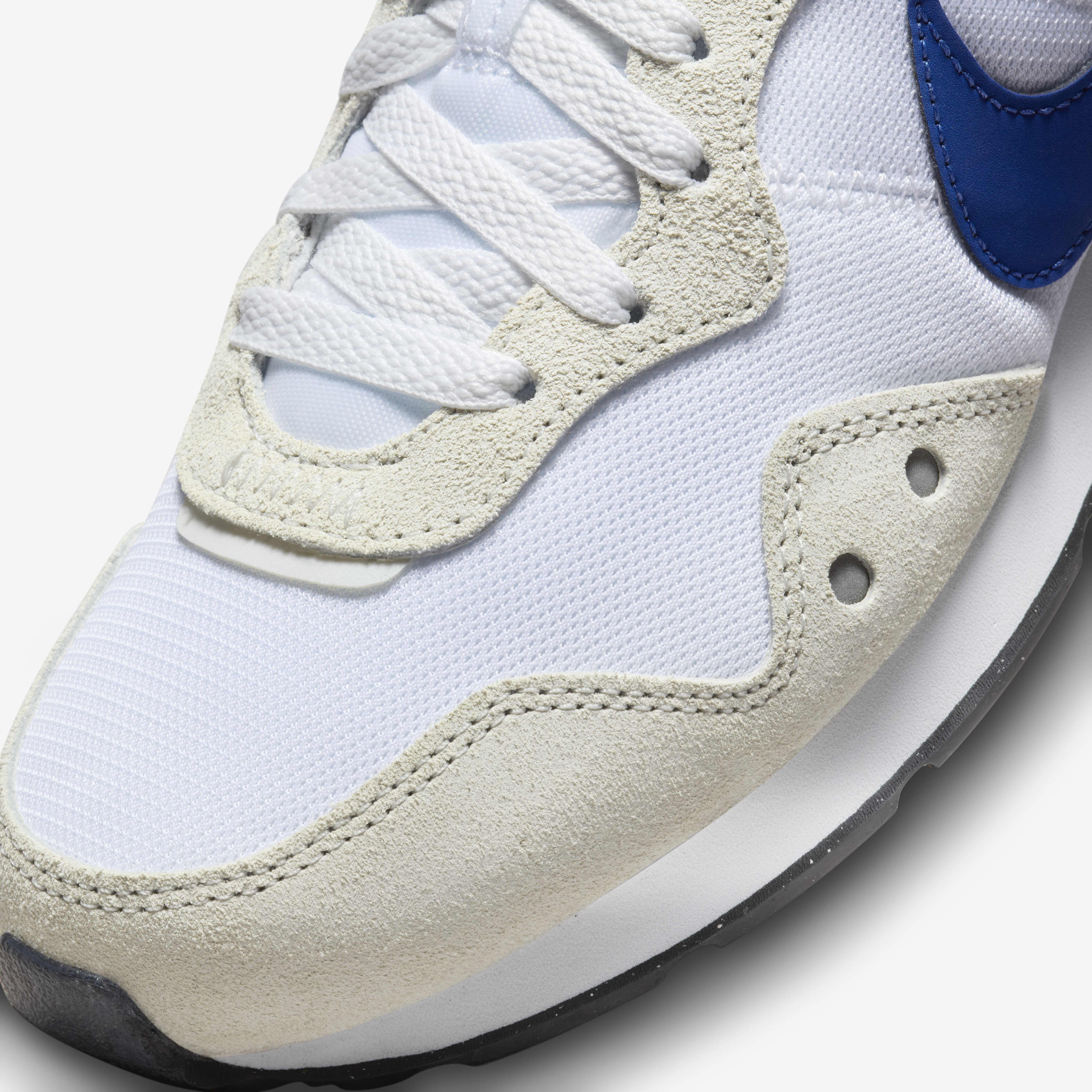 Nike Venture Runner image number 6