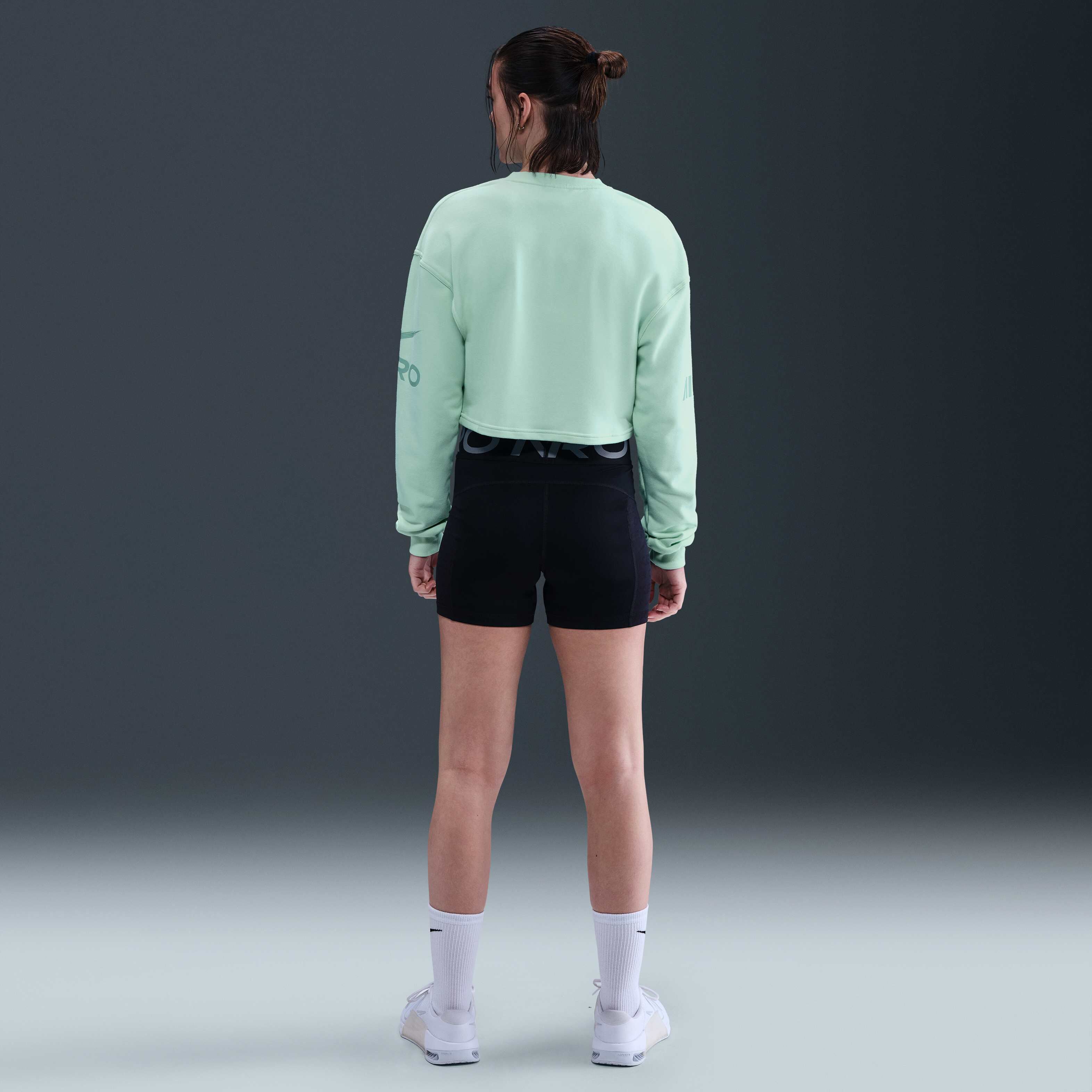 Nike Pro image number 4