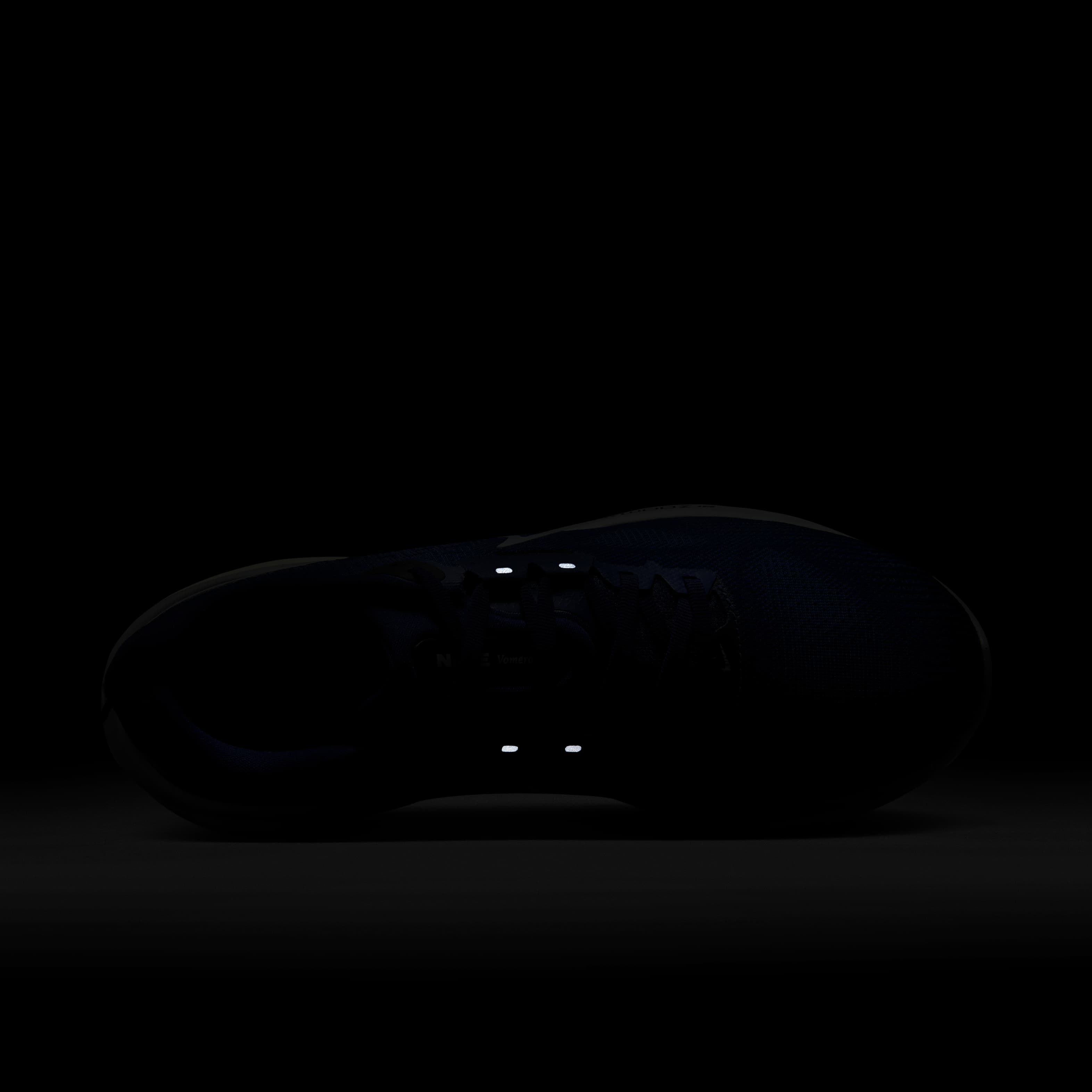 Nike Vomero 17 image number 9