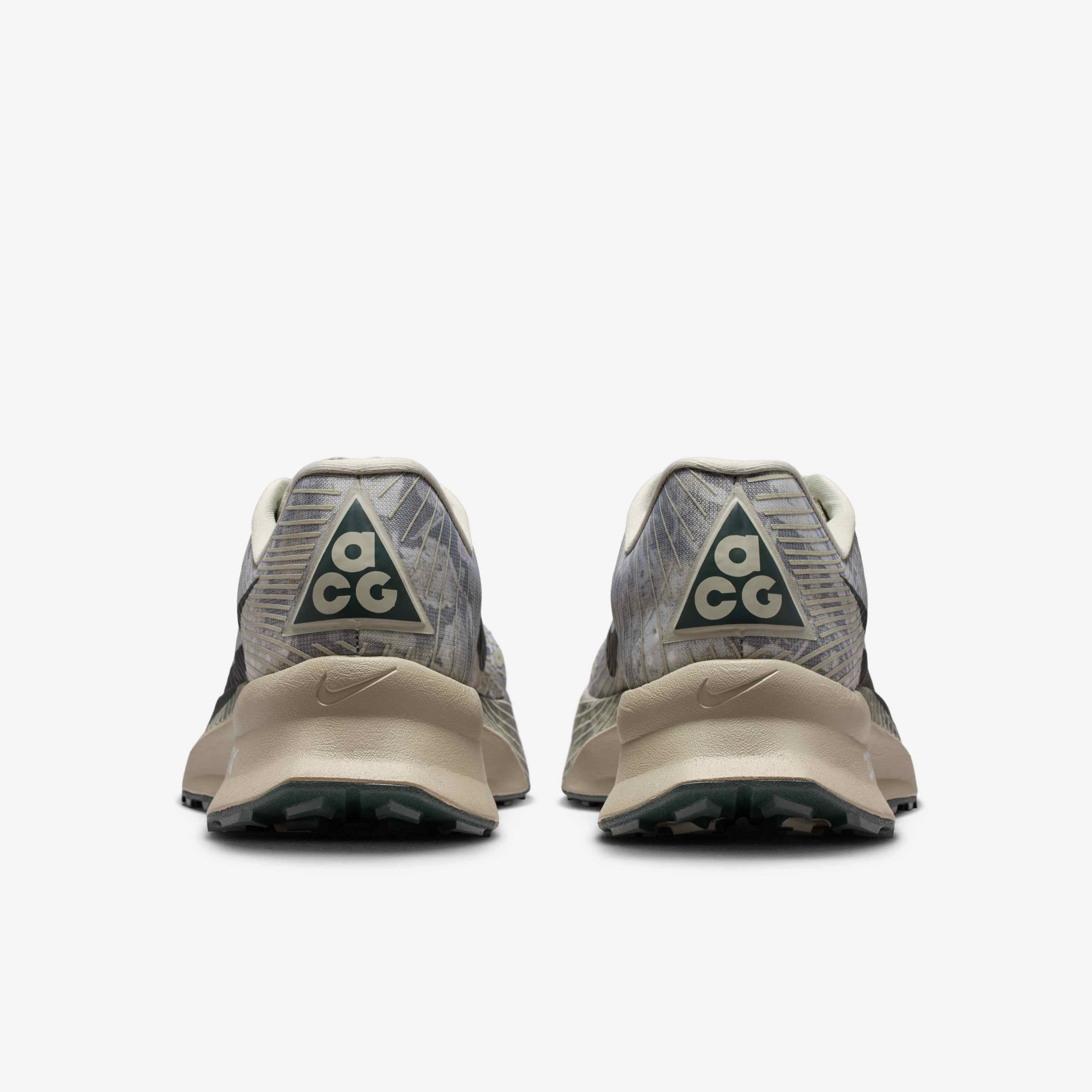 نايكي ACG ألترافلاي 2 image number 16
