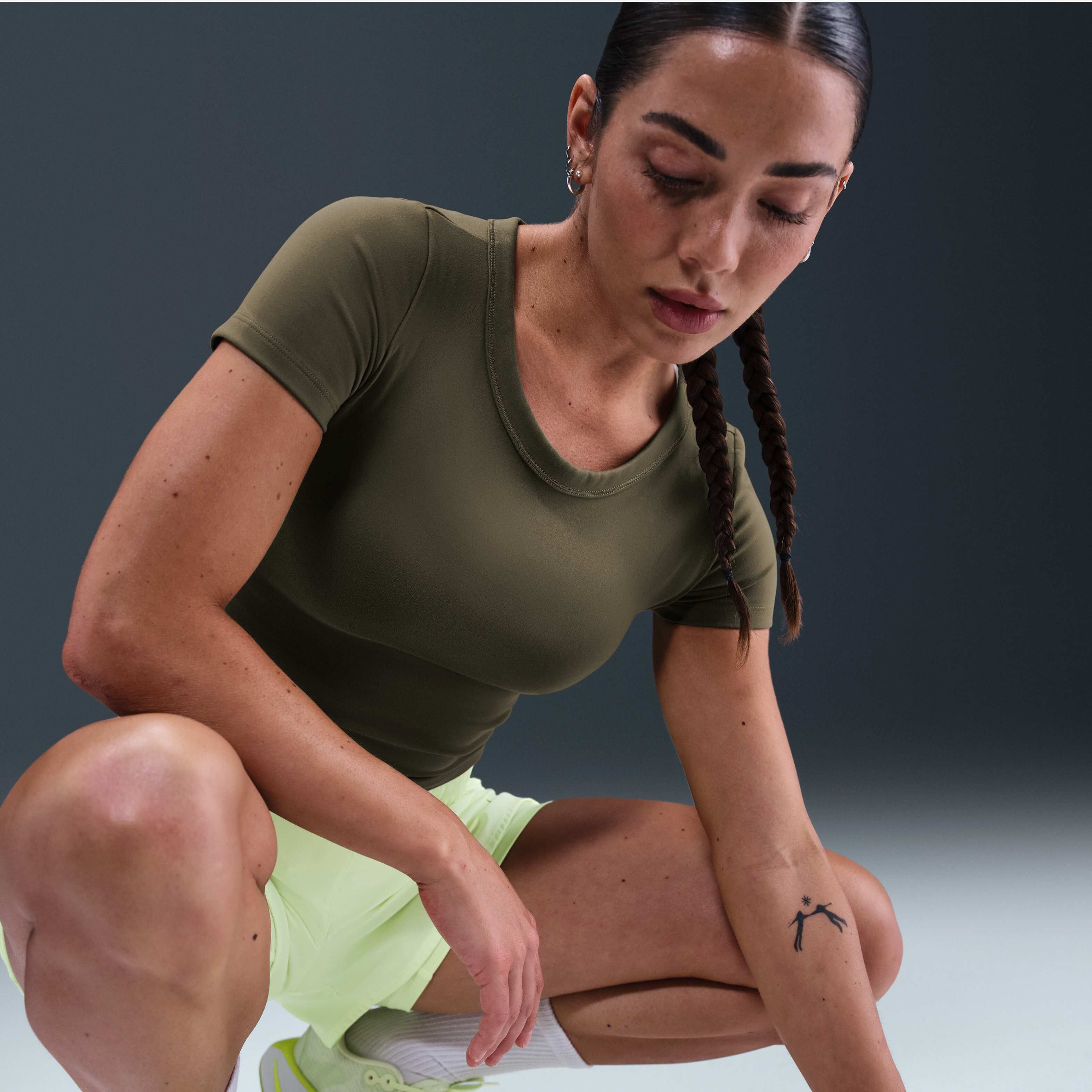 نايكي ون فيتد image number 2