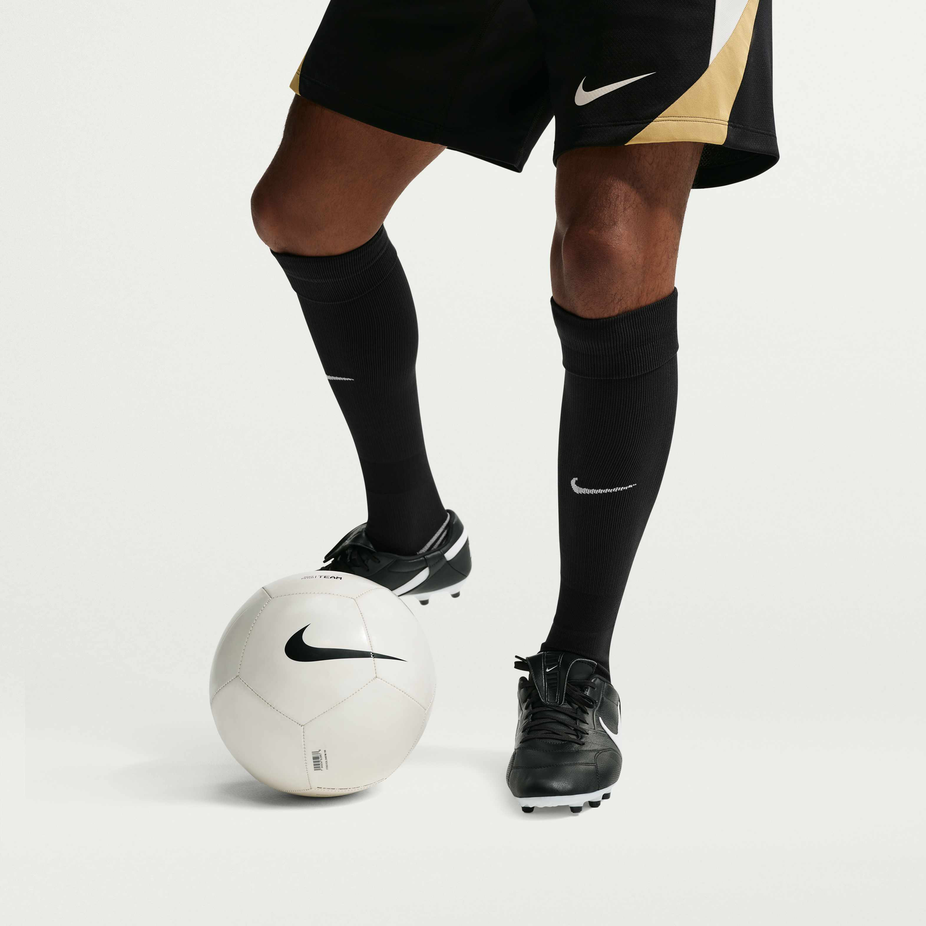 Nike Strike image number 3