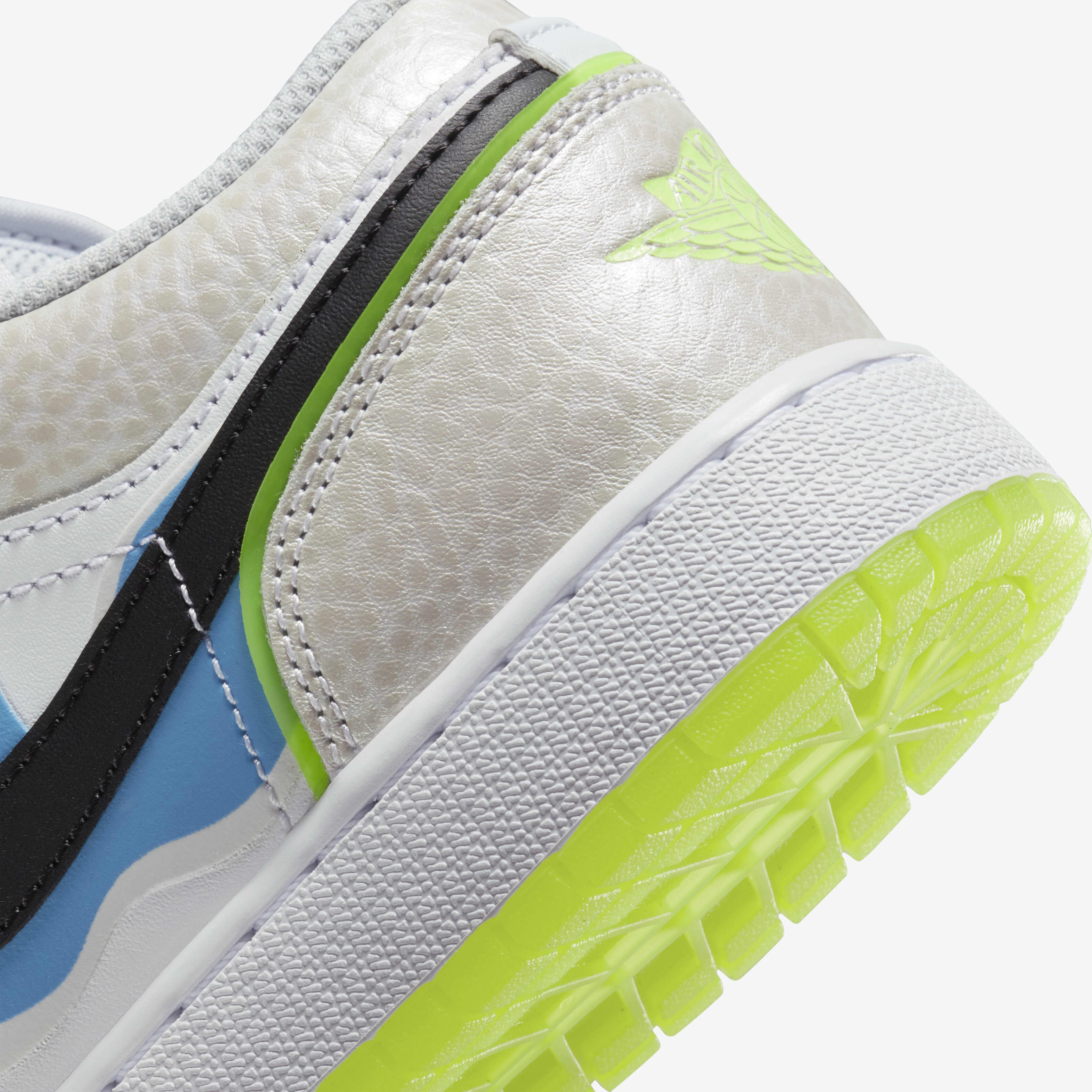 Air Jordan 1 Low SE image number 7
