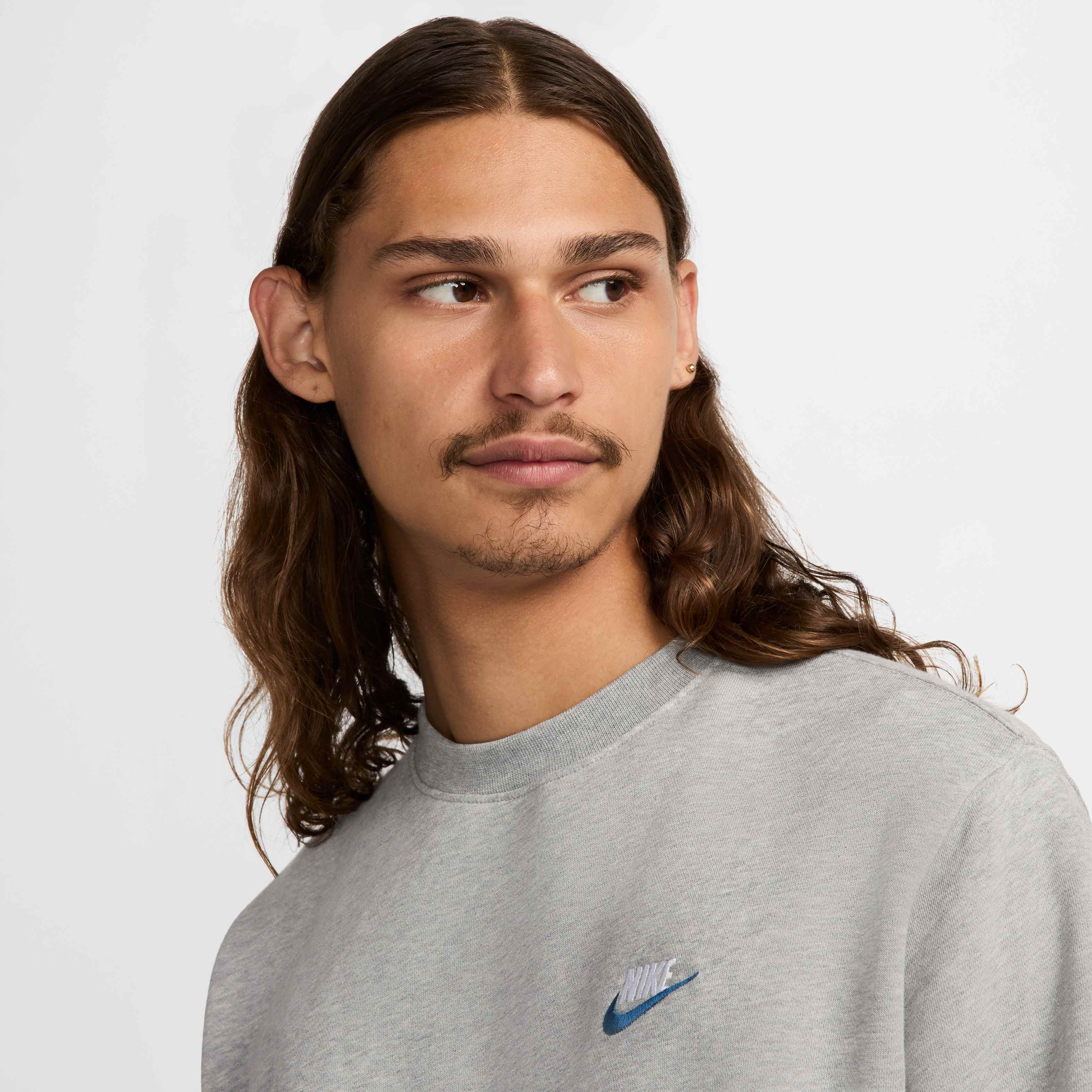 Nike Sportswear Club image number 2