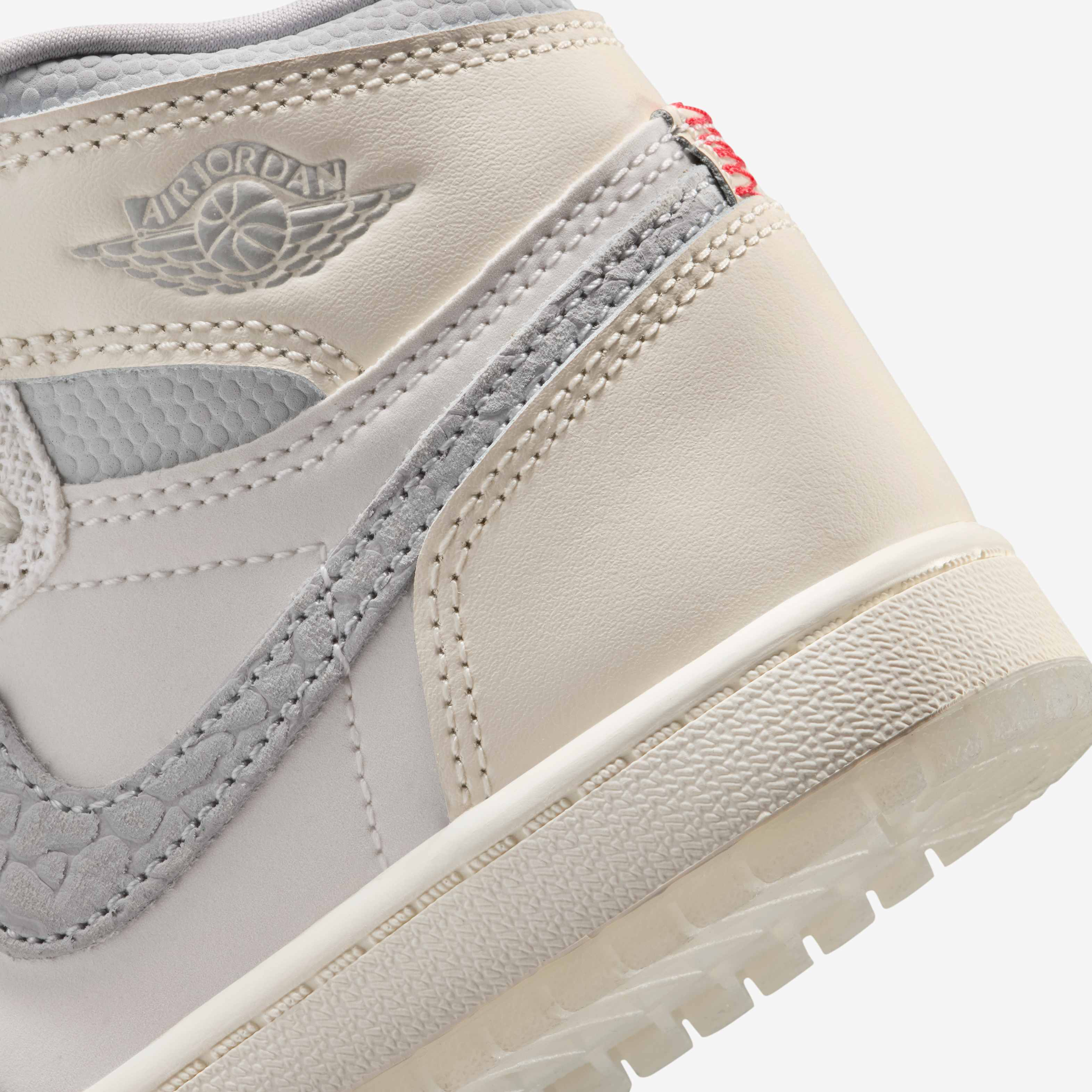 جوردن 1 ريترو هاي OG image number 7