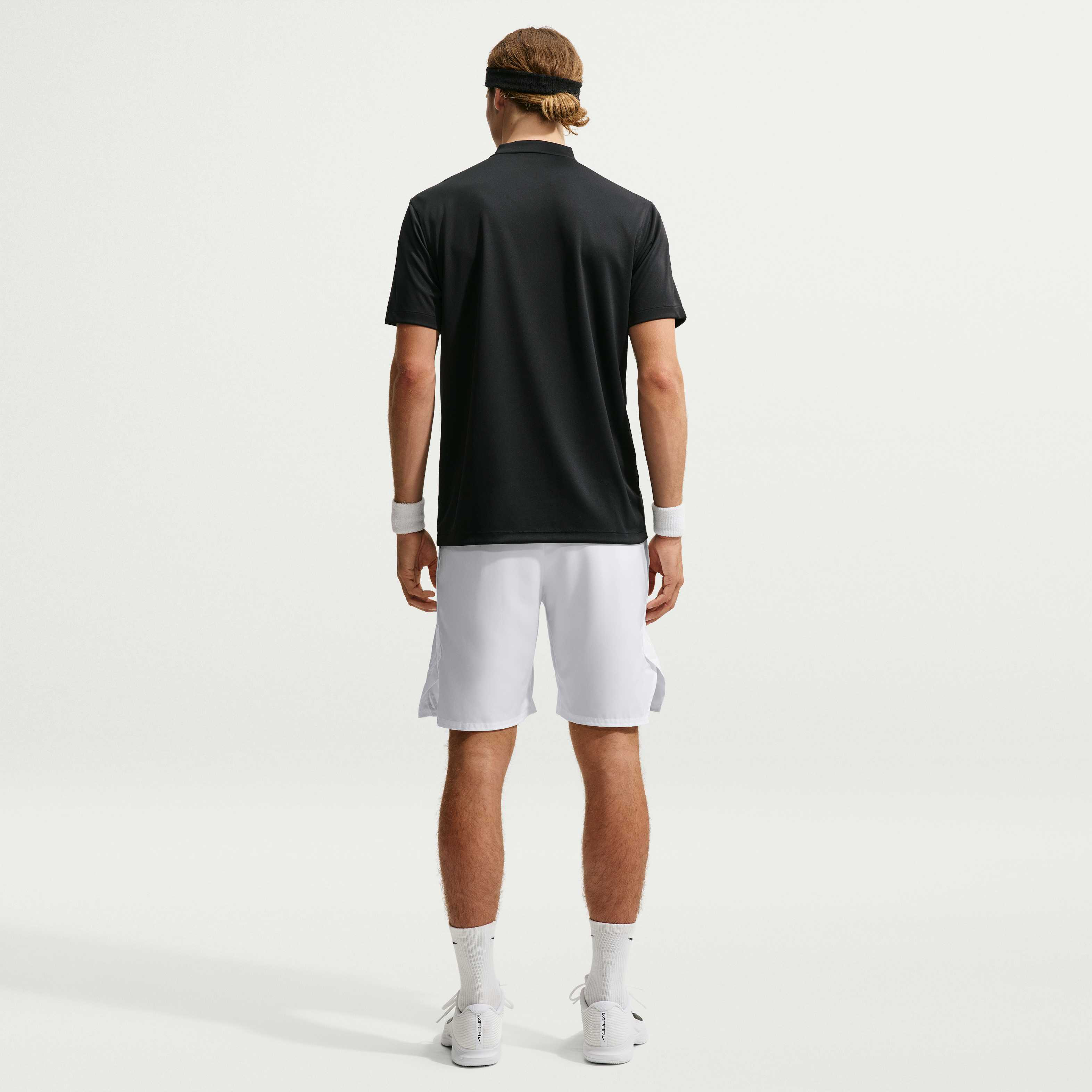 NikeCourt Victory image number 4