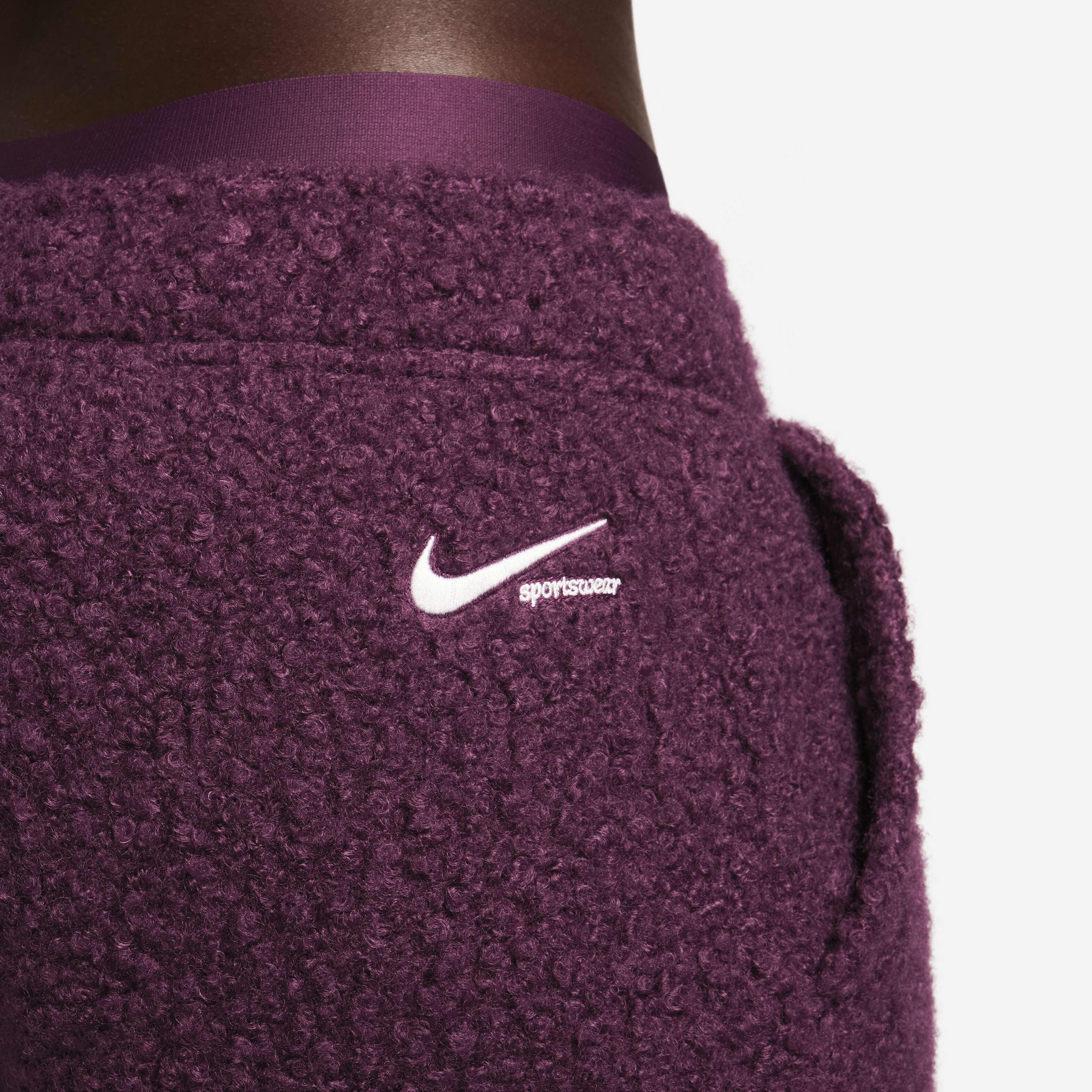 Pile nike shop
