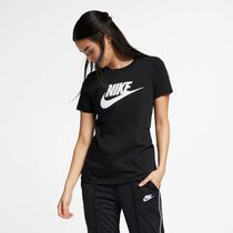 Nike Sportswear Essential