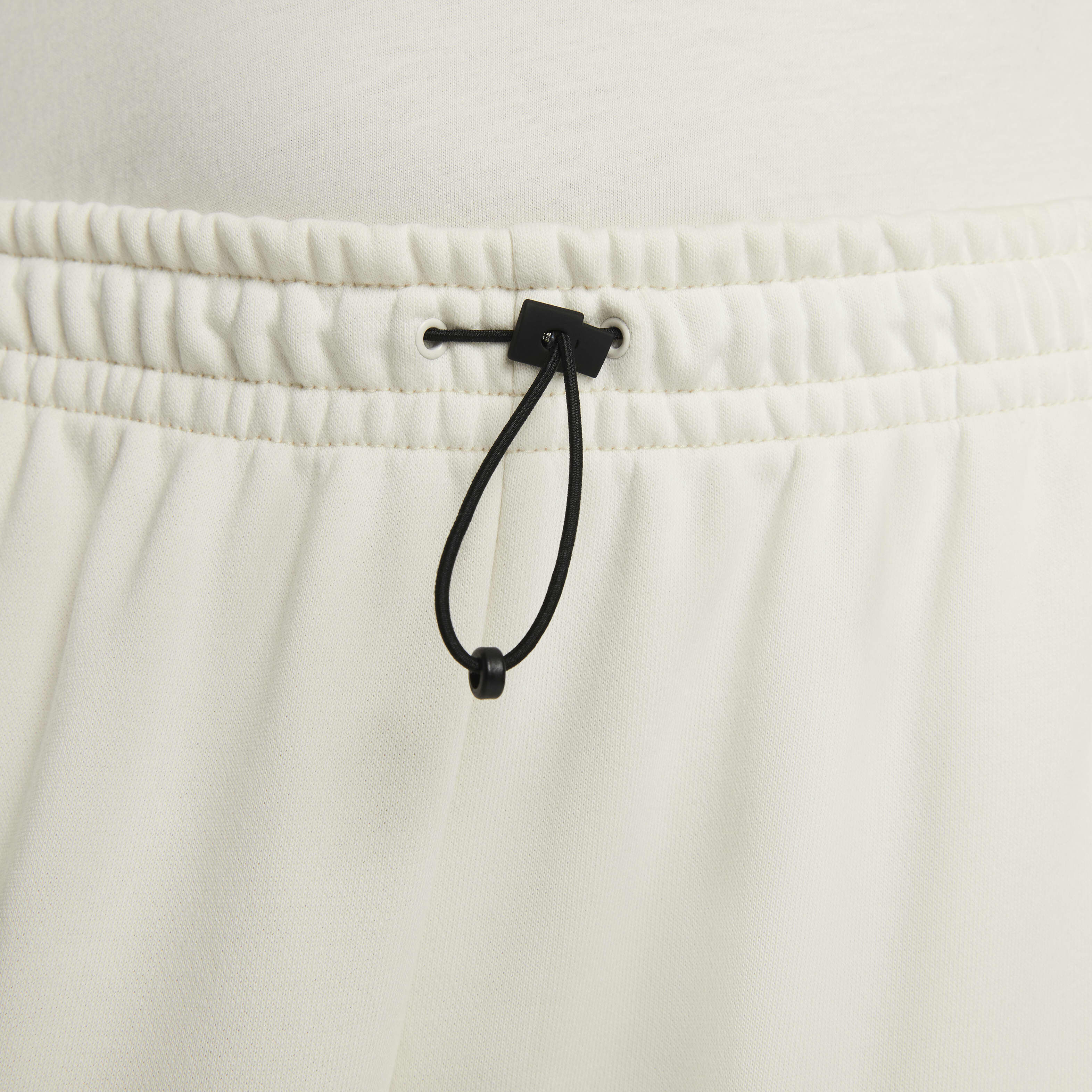 Nike Sportswear Swoosh image number 4