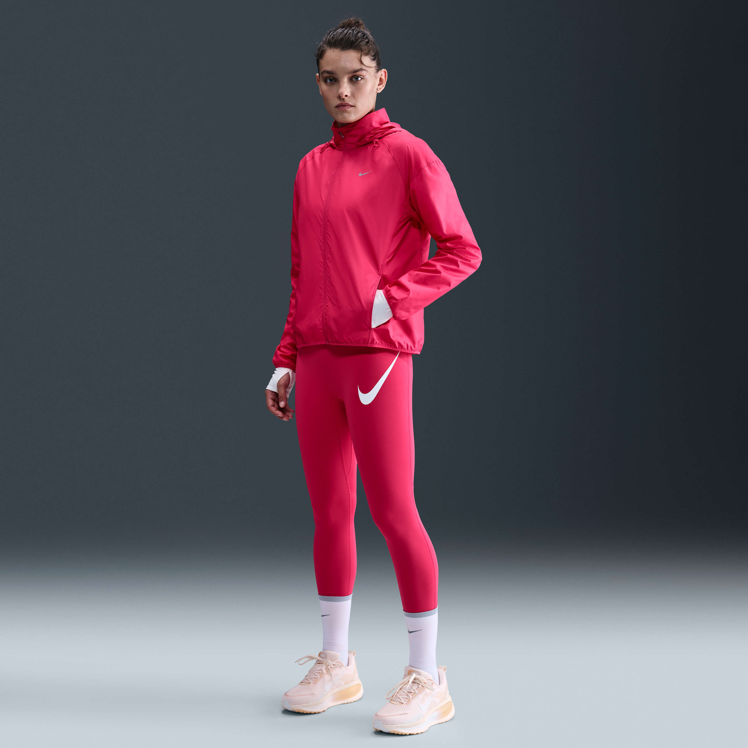 نايكي تيمبو image number 3