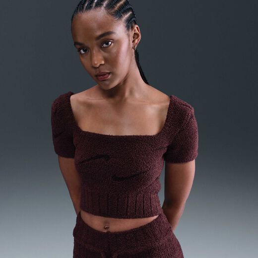 Style by Shox-Nike, Nike Sportswear Phoenix Cosy Bouclé, Women's Short-Sleeve Cropped Knit Top Style by Shox-Nike, Nike Sportswear Phoenix Cosy Bouclé, Women's Short-Sleeve Cropped Knit Top