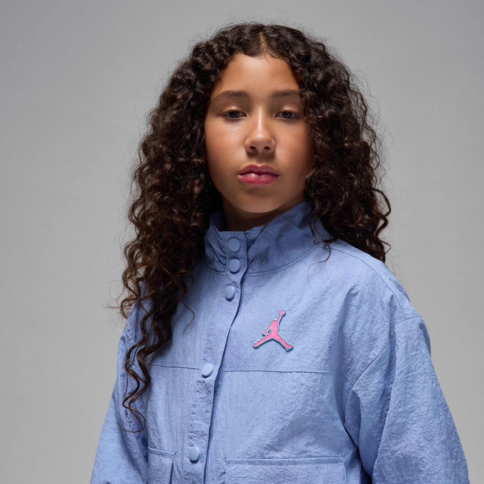 جوردن بلو جينز أند بلينج image number 2 جوردن بلو جينز أند بلينج image number 2