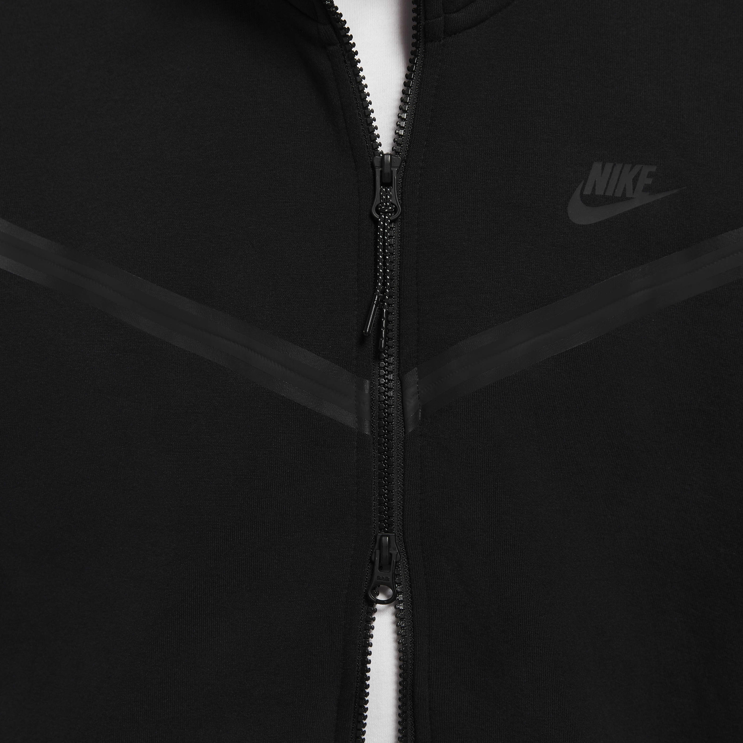 Nike Sportswear Tech Fleece image number 3
