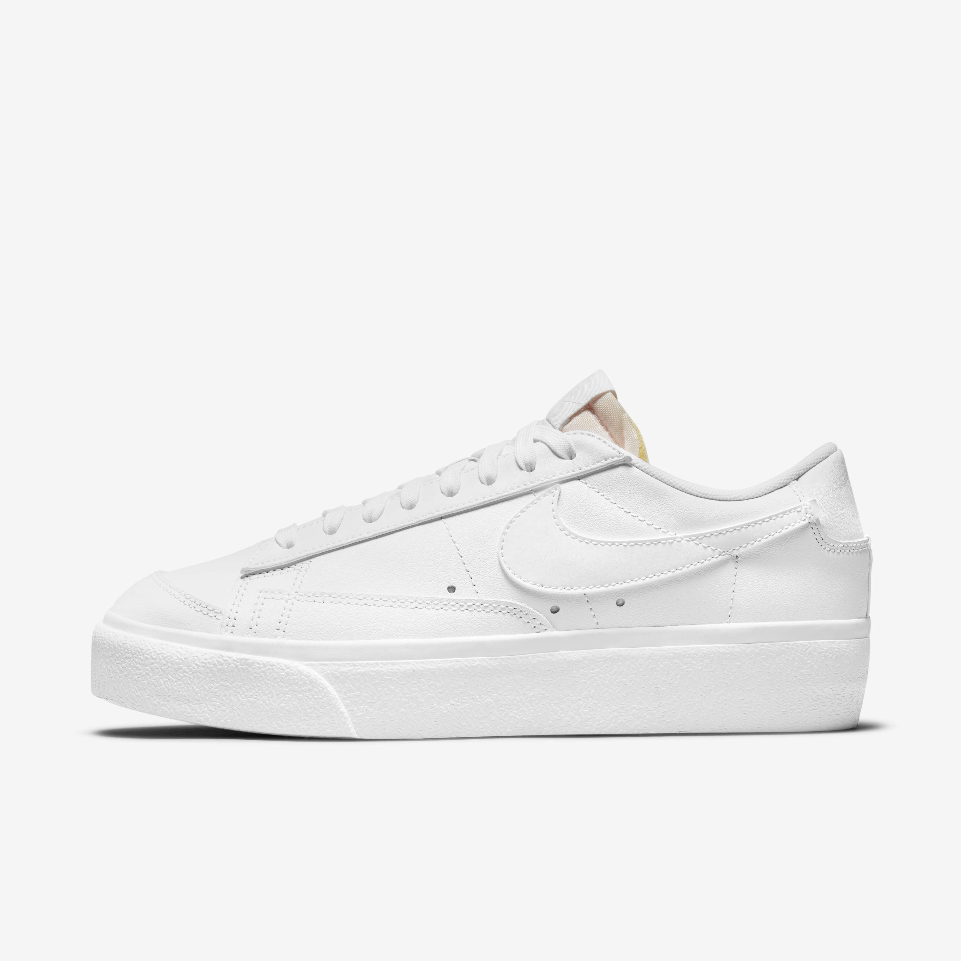 نايكي بليزر لو بلاتفورم image number 0