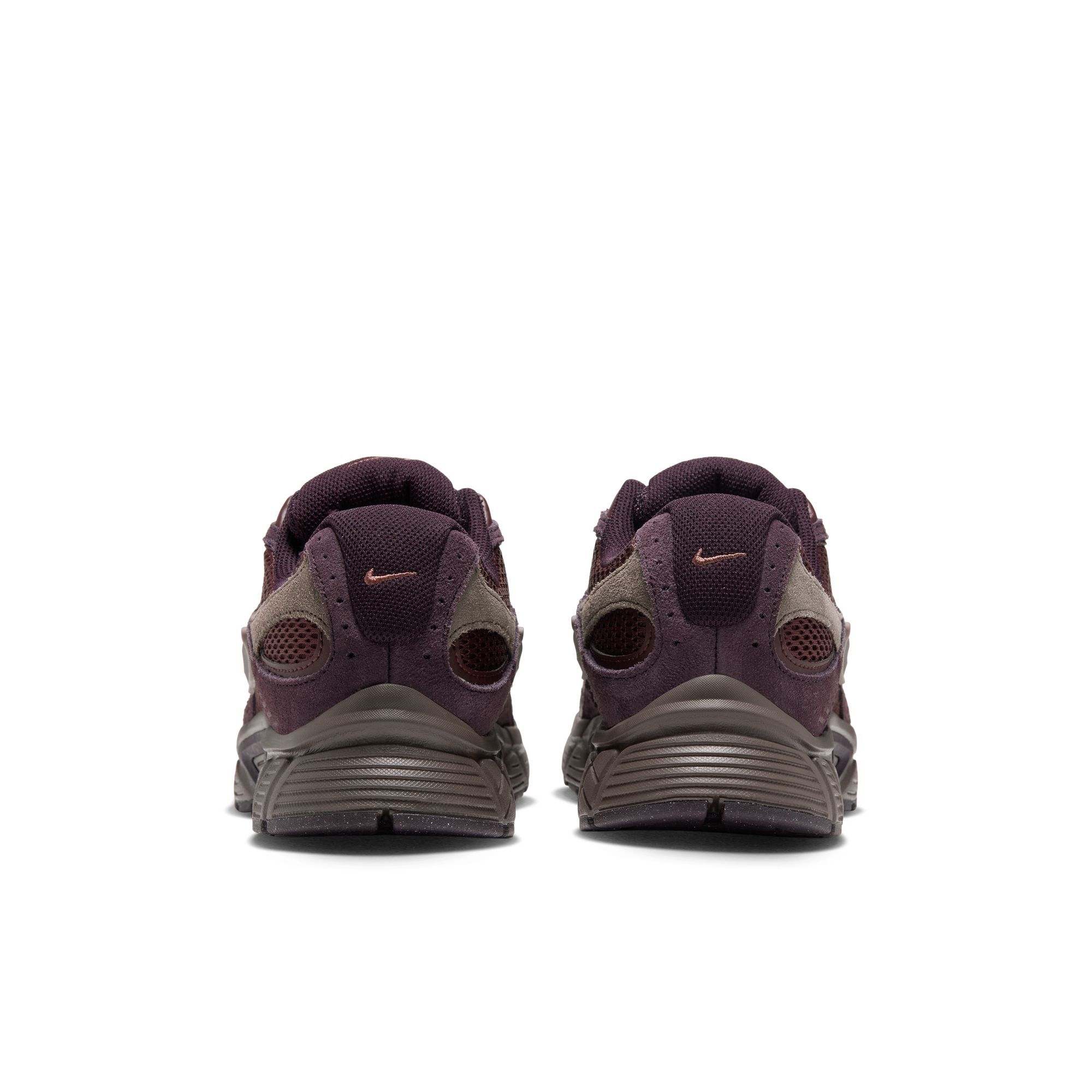 Nike V5 RNR Suede image number 1