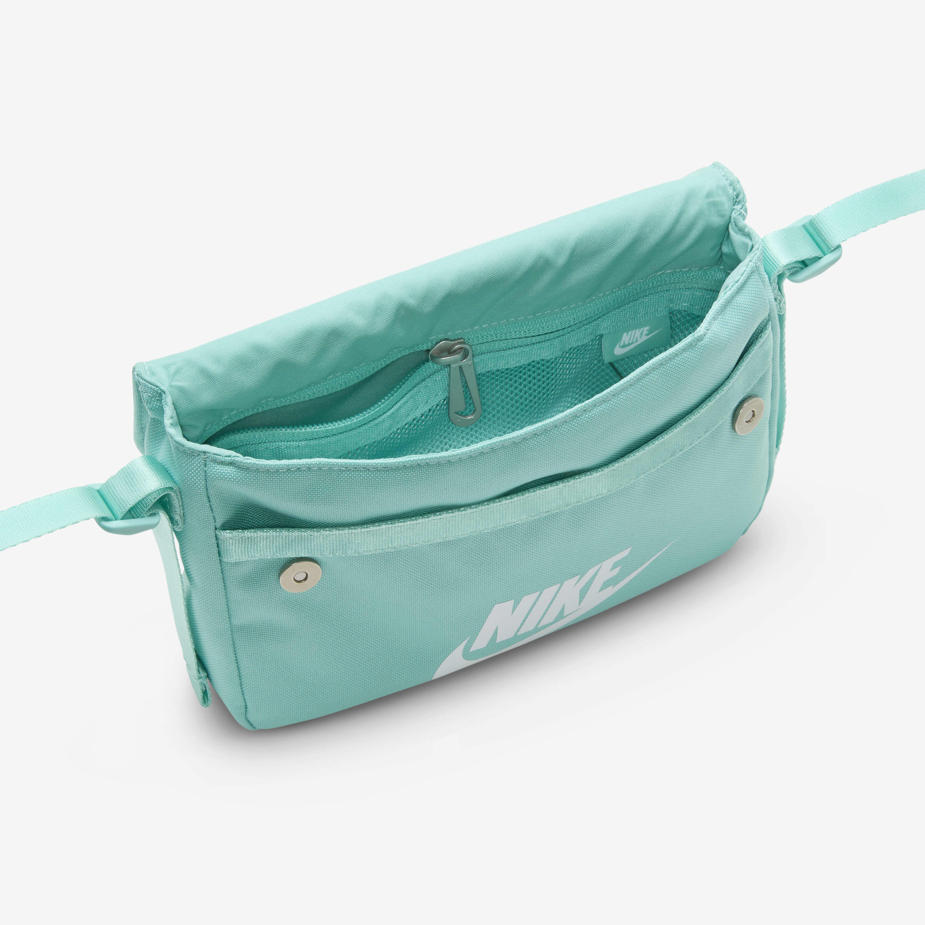 نايكي سبورتسوير image number 4