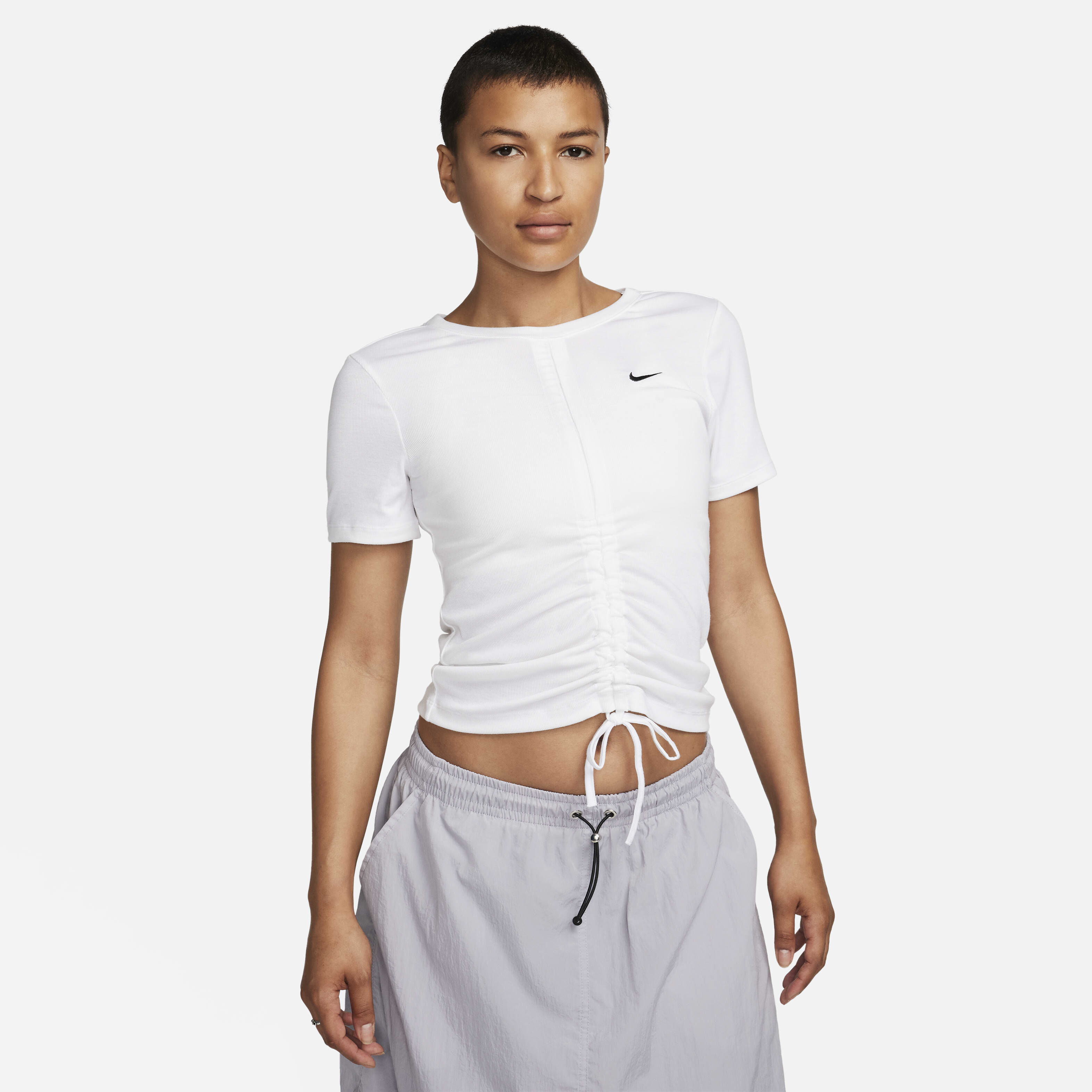 Nike Sportswear Essentials image number 0