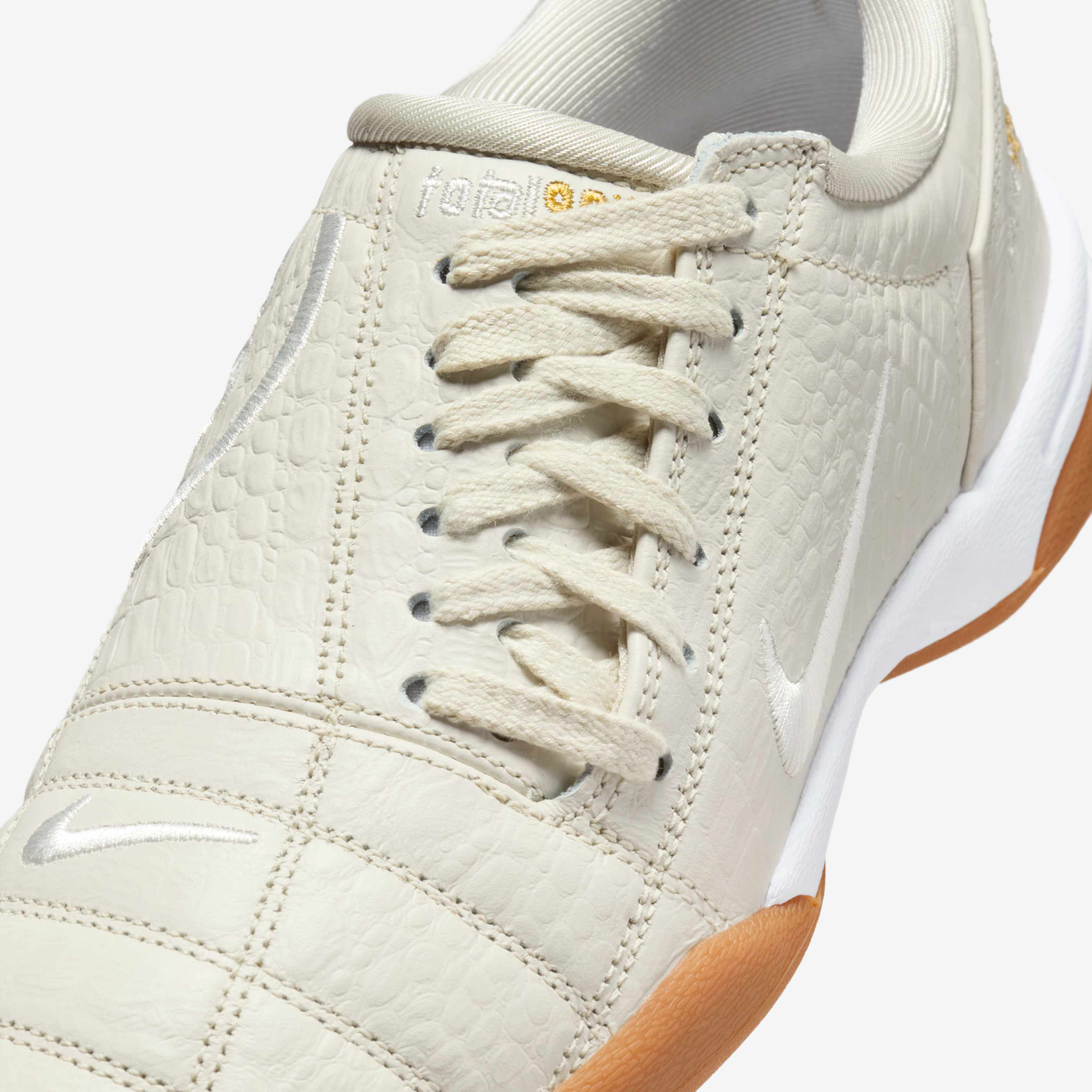 Nike Total90 image number 6