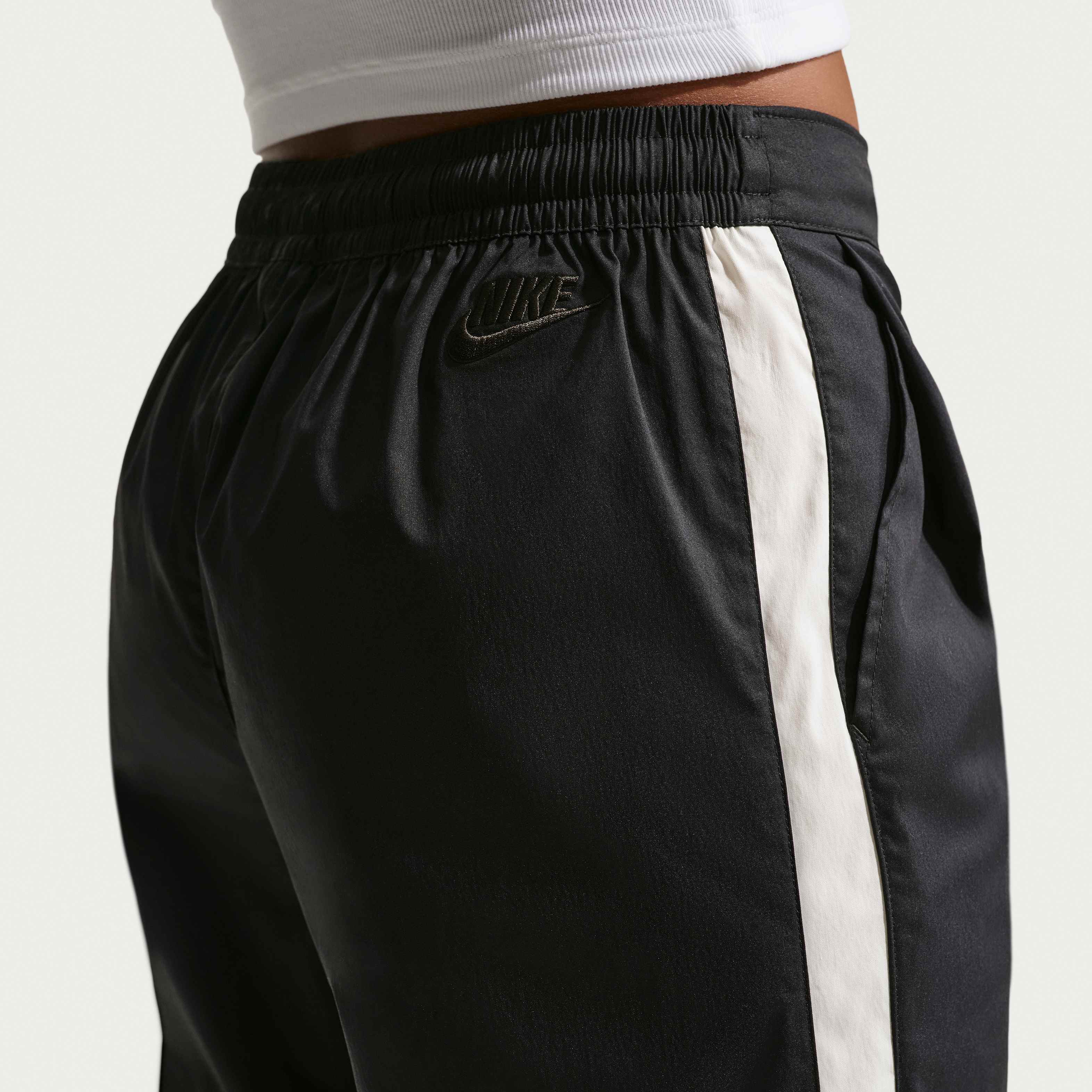 نايكي سبورتسوير كوليكشن image number 2