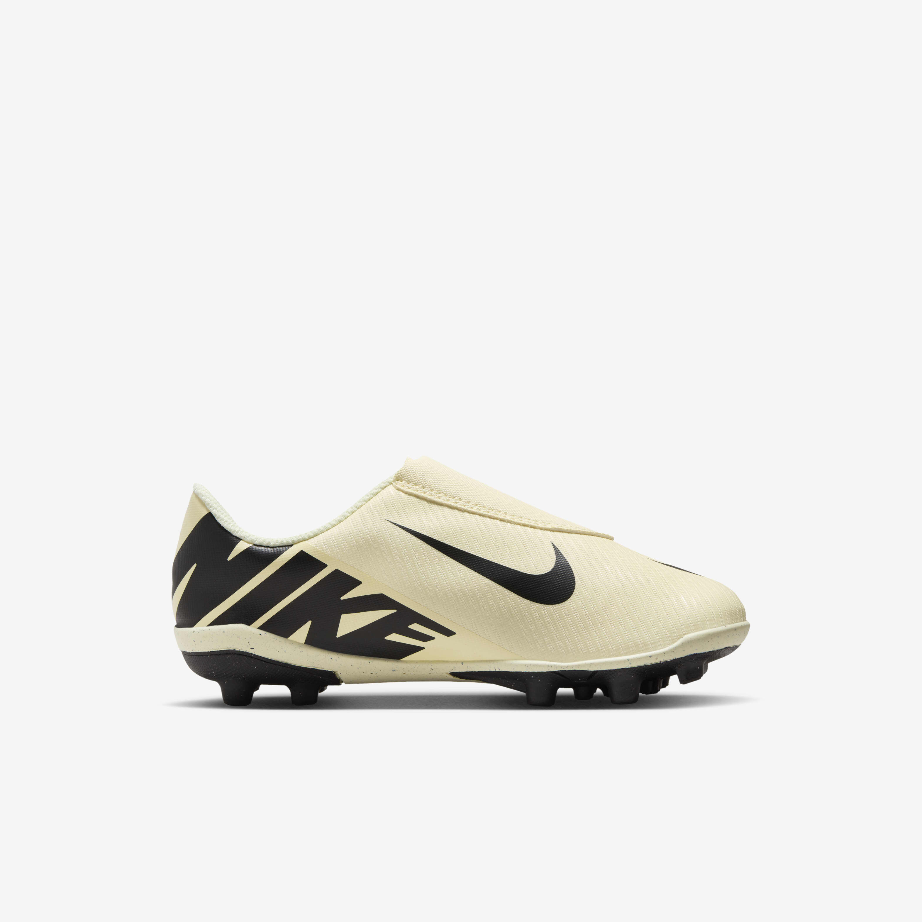 Nike Jr. Mercurial Vapor 15 Club image number 2