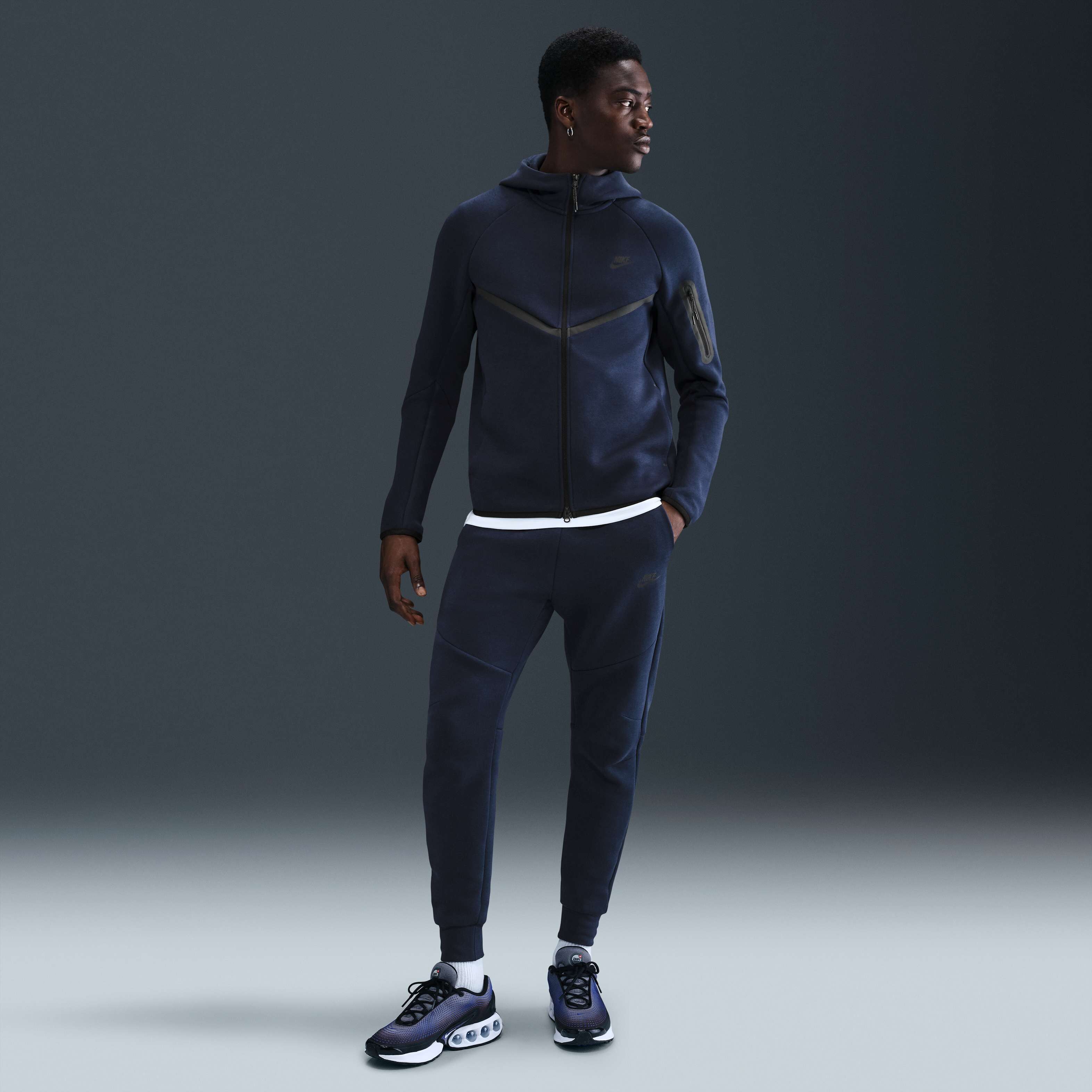 Nike Tech image number 0