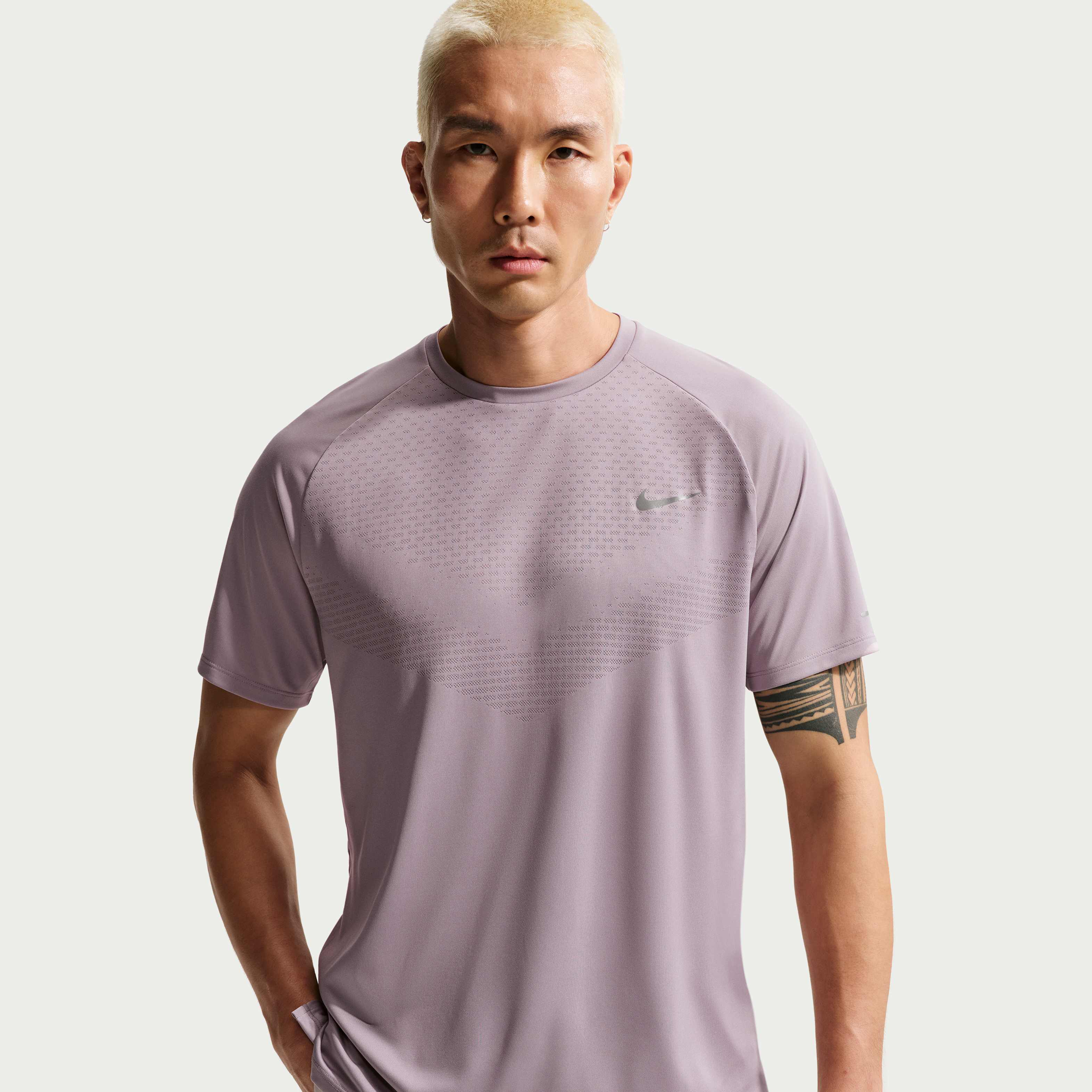 Nike Stride image number 0