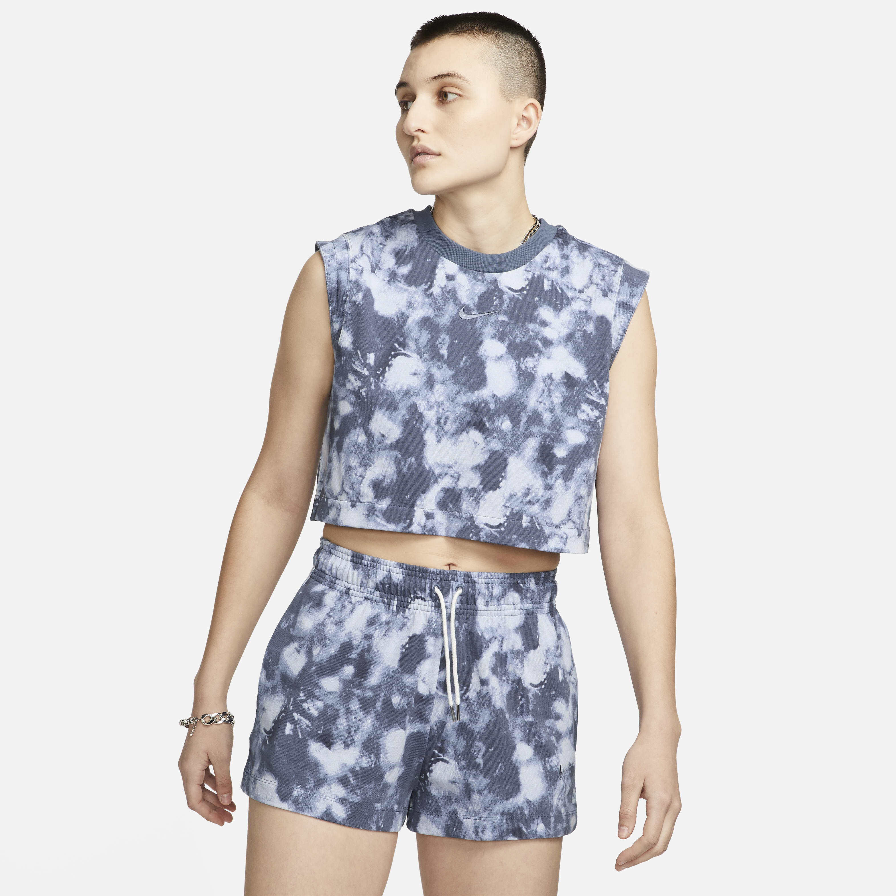 Nike Sportswear image number 0