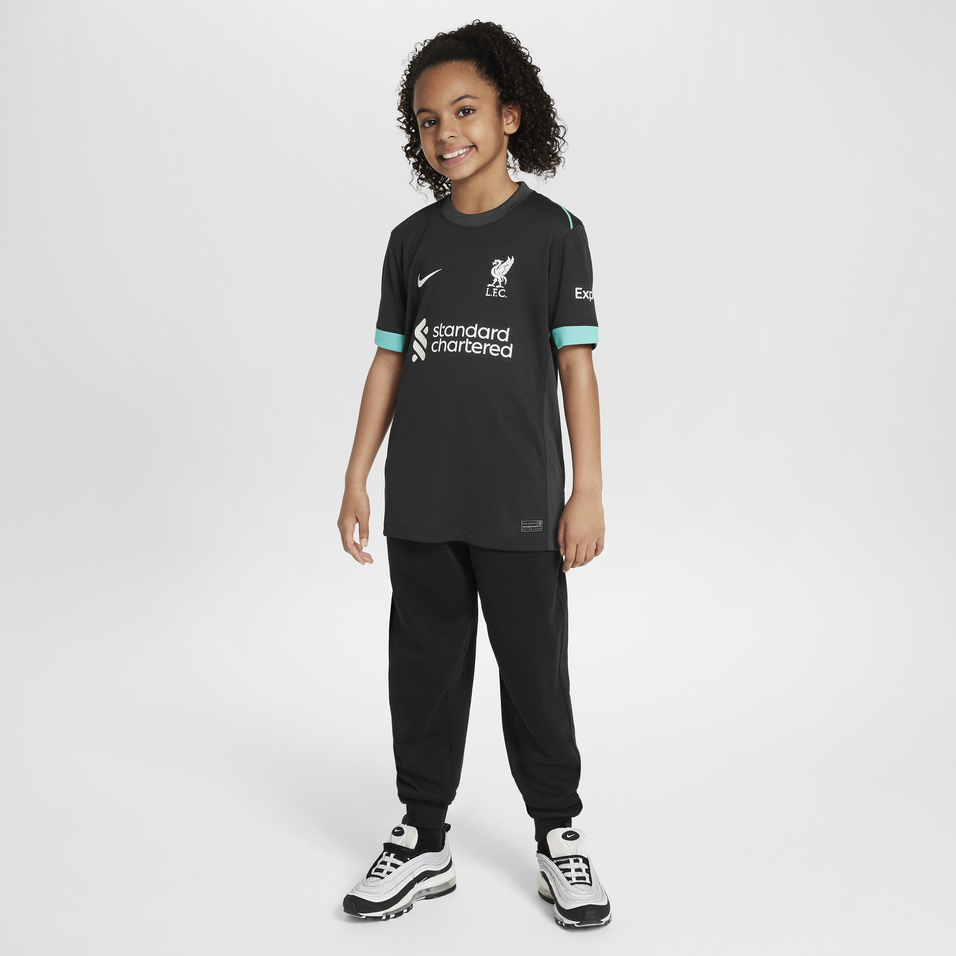 Liverpool F.C. 2024/25 Stadium Away image number 7