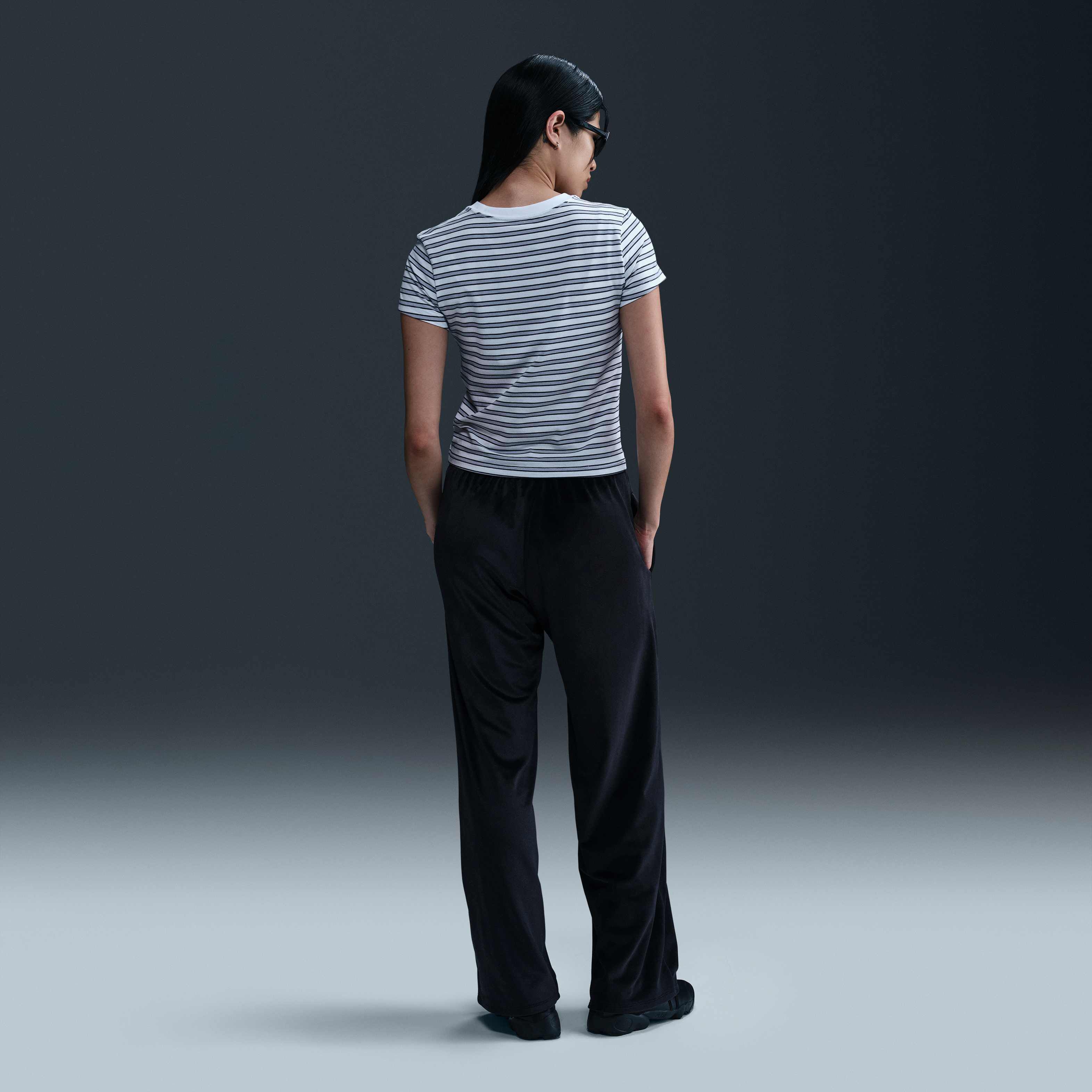 Nike Sportswear Chill Knit image number 4